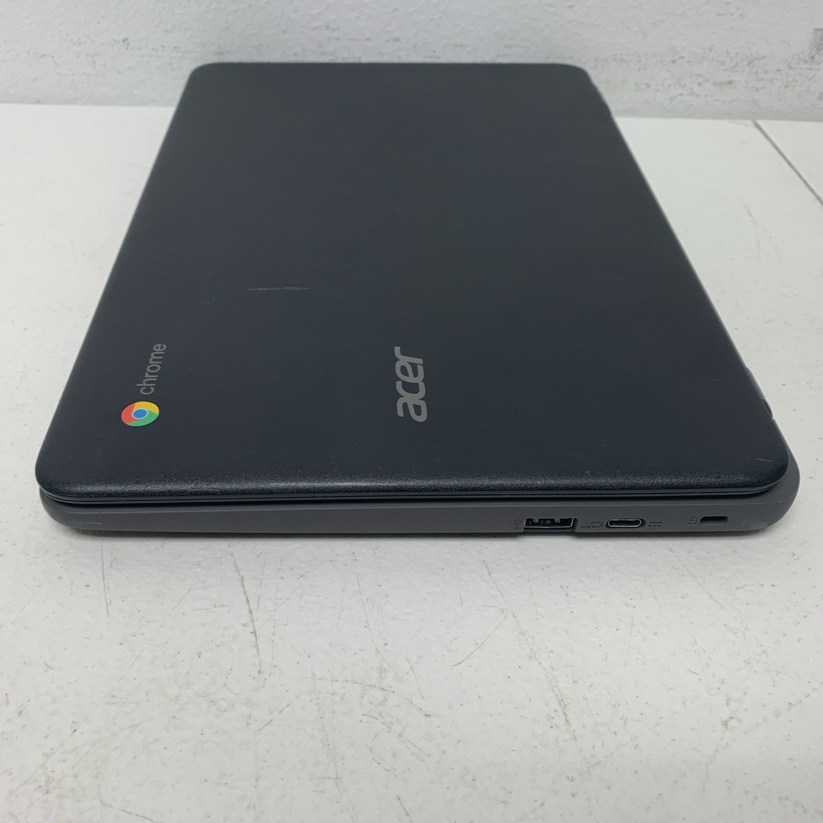 Acer Chromebook C733 Intel Celeron N4020 4GB , 32 GB SSD , Works Great Touc Scr