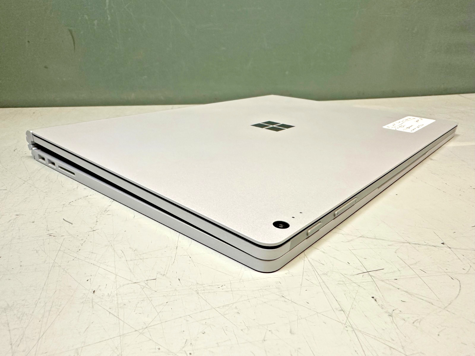 SURFACE BOOK 2 13.5″ TOUCH – i5-8350U | 8GB RAM | 256GB SSD | INTEL UHD | WIN 10