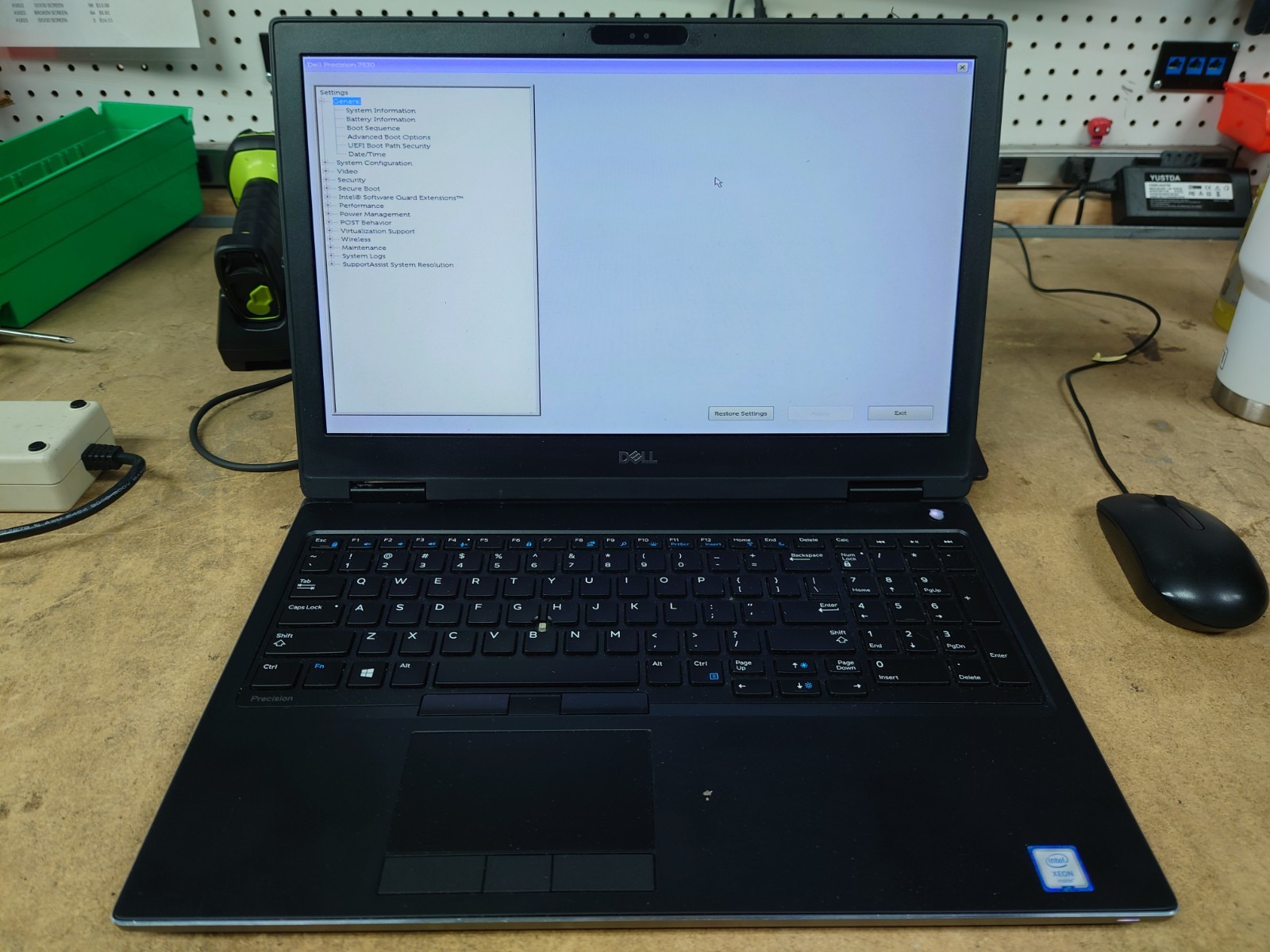 Dell Precision 7530 15.6″ FHD E-2176M 32GB RAM 256GB SSD Quadro P3200 No OS