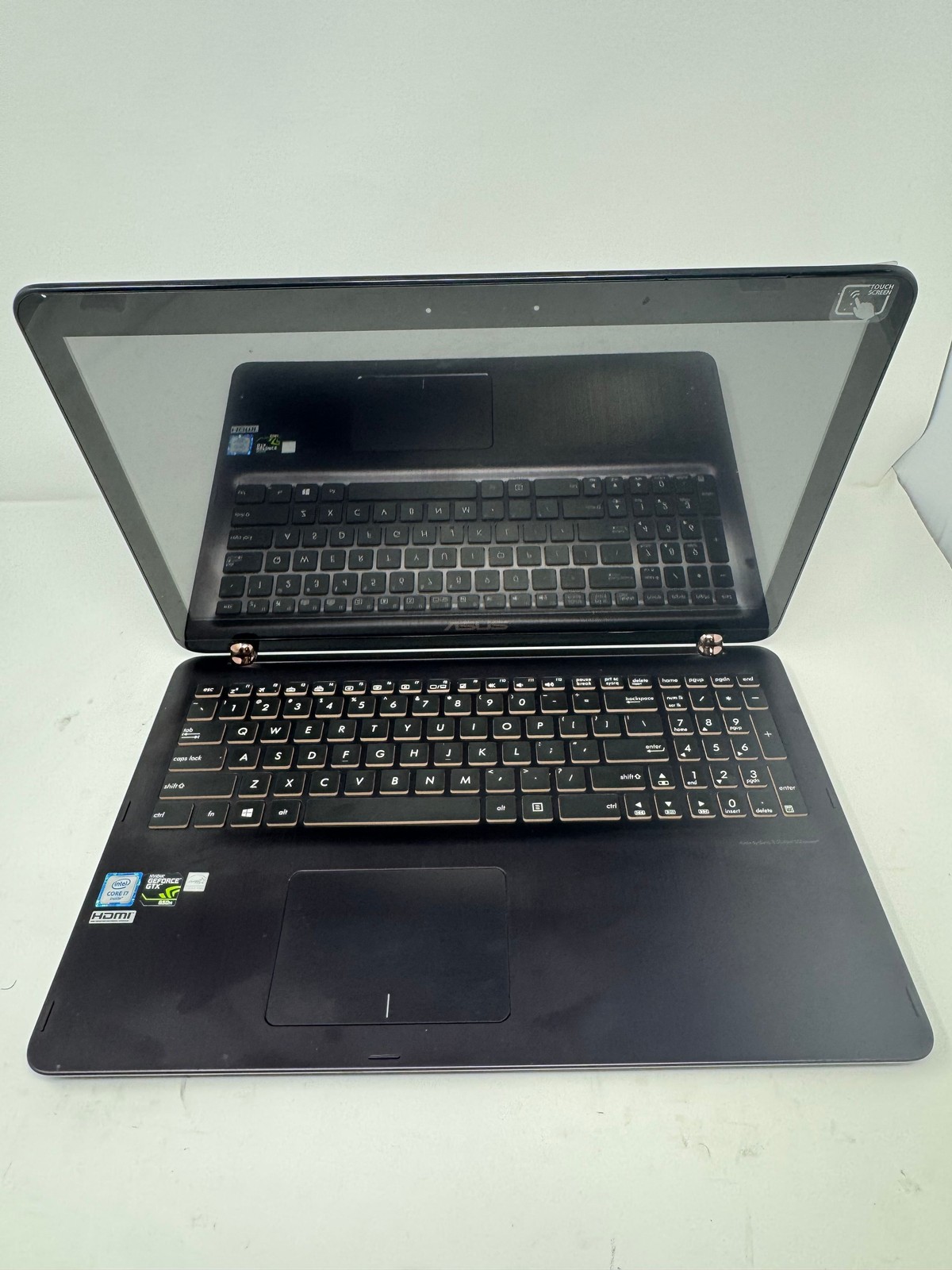 ASUS Q543U i7-6500U 16GB No HD Nvidia GeForce GTX 950M Touchscreen Grade B