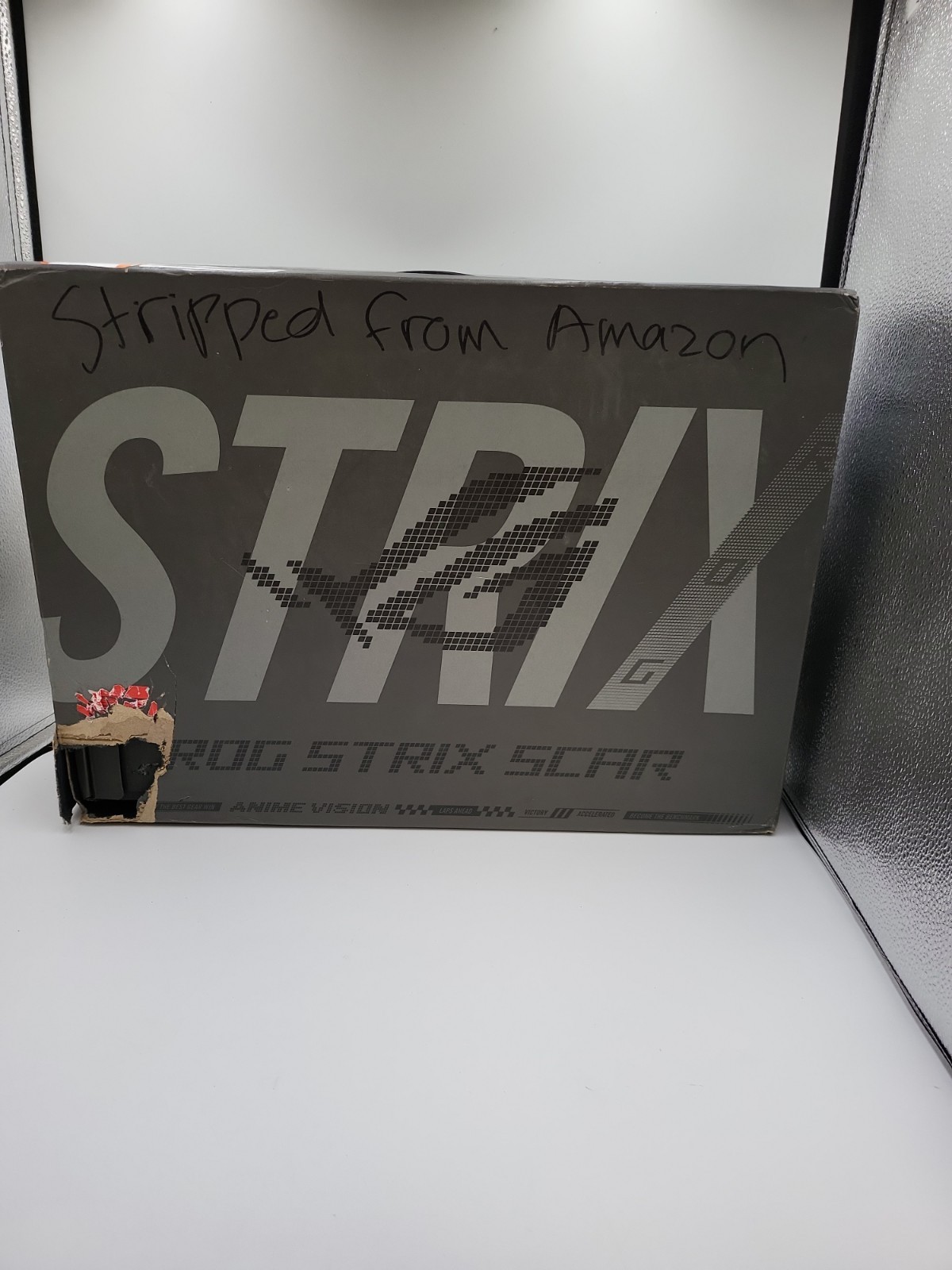 ASUS ROG Strix SCAR 18″ 2.5K 240Hz 2TB Storage /32GB Ram -Ultra 9