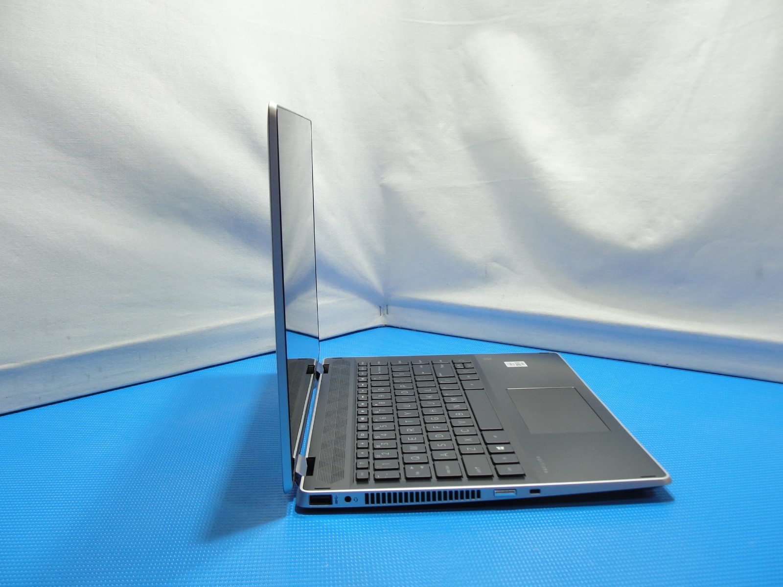 HP Pavilion x360 14-DH2011NR 14″ TOUCH Core i5-1035G1 1.0GHz 8GB RAM 512GB SSD