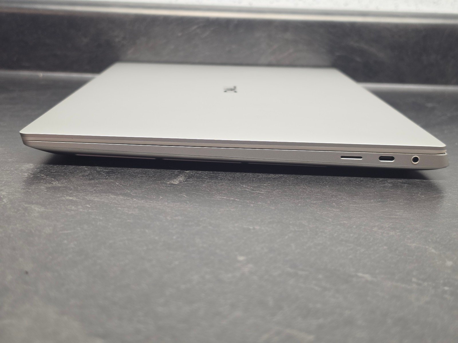 Dell XPS 16 Premium DA16250 4K OLED Touch Ultra 7 255H 32GB RAM 1TB SSD RTX 5050
