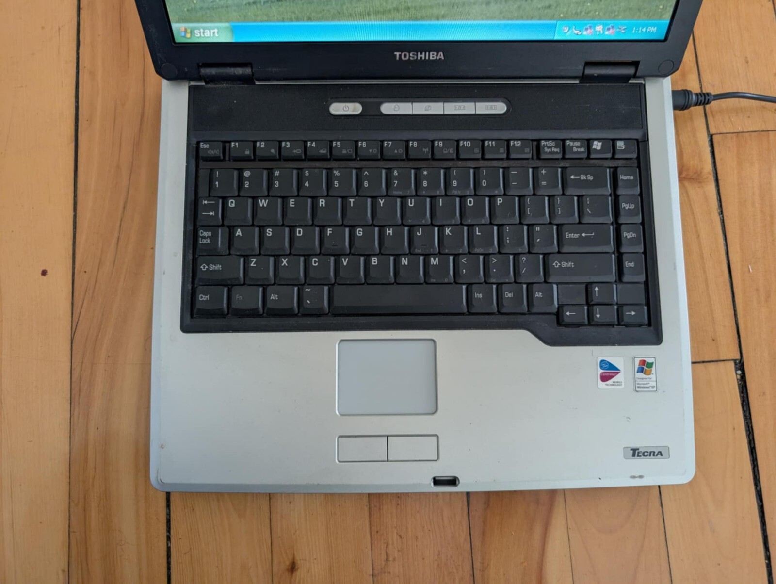 Vintage Toshiba Tecra A3X Intel Pentium 1.73GHz 2GB 60GB Windows XP Home Laptop6