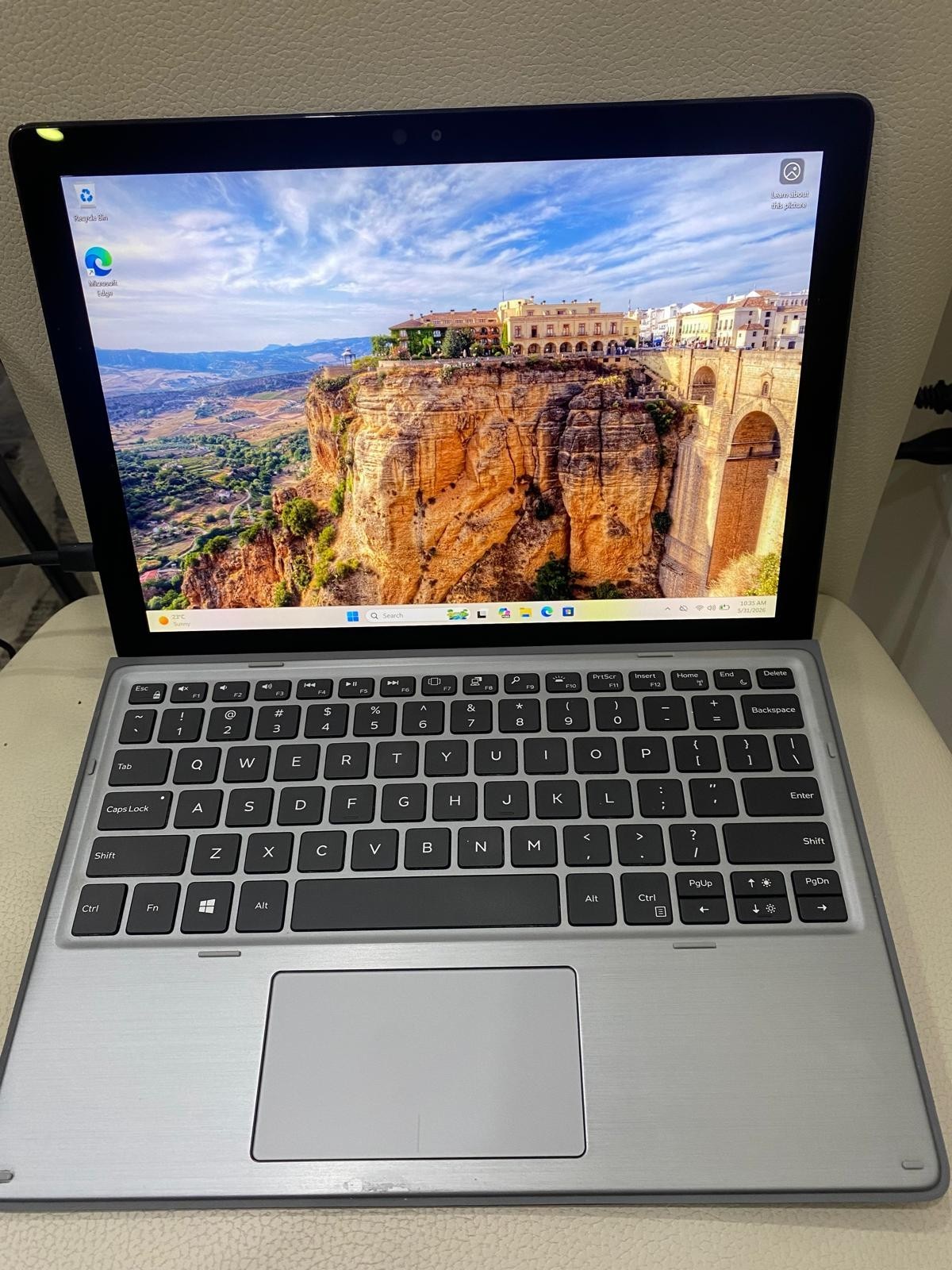 Dell Latitude 7200 2-in-1 tablet i5, Gen 8, 8Gb Ram, 256Gb NVme