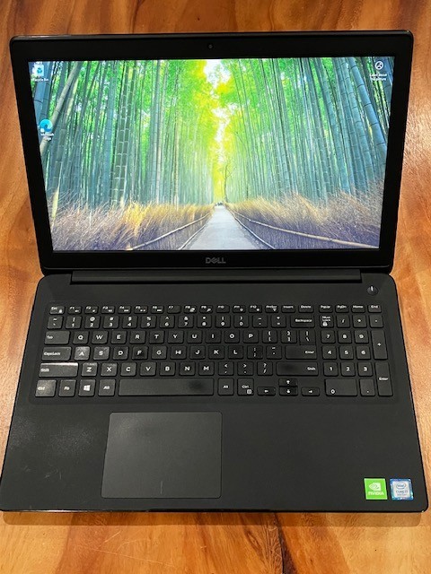 Dell Latitude 3500 15.6″ i7-8565U 512GB NVMe SSD 16GB RAM Windows 11 Pro NVIDIA