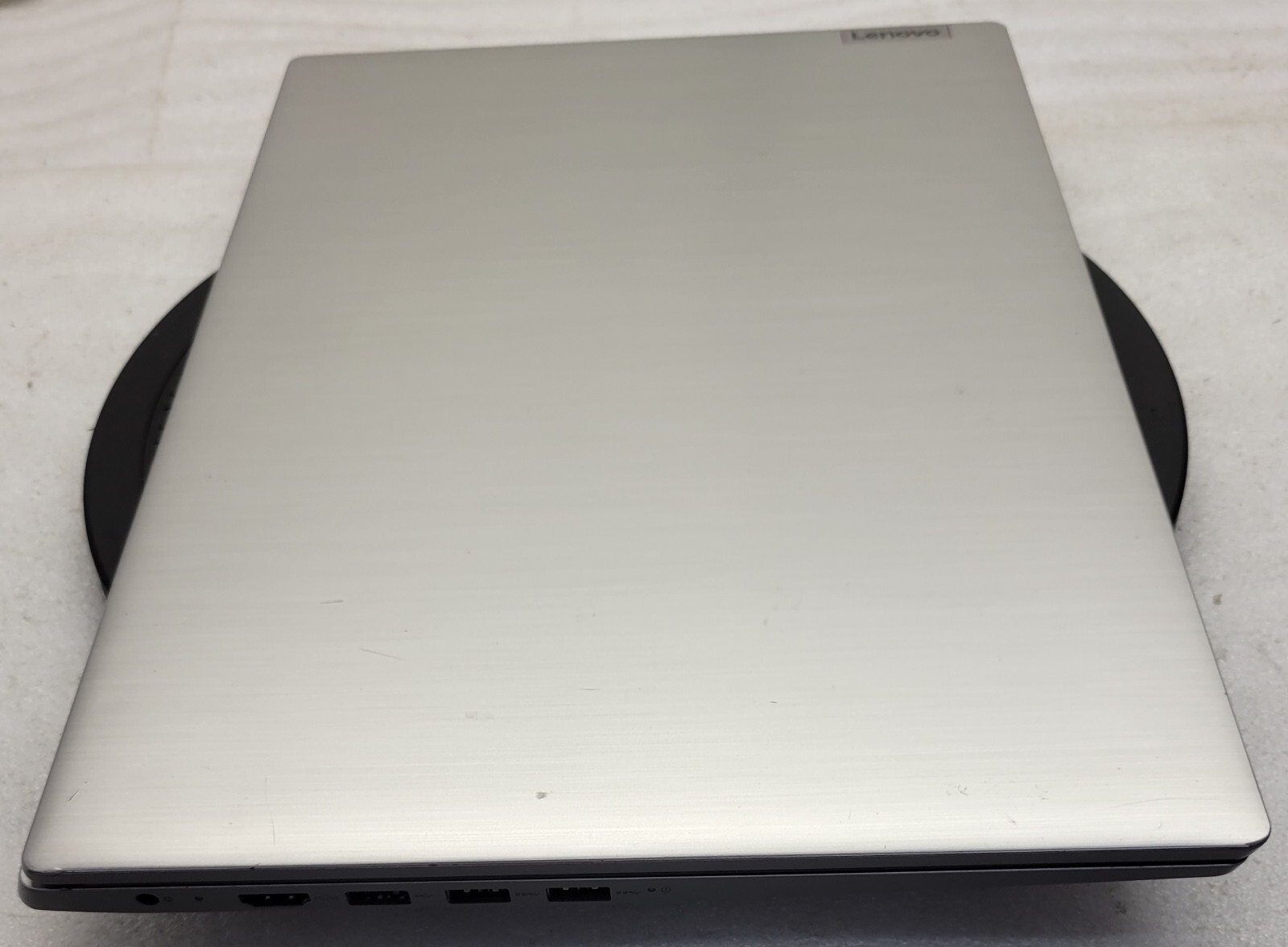 Lenovo IdeaPad 3 1511L05 i3-1005G1 1.20GHz 8GB DDR4 256GB NVMe NO OS/HDD