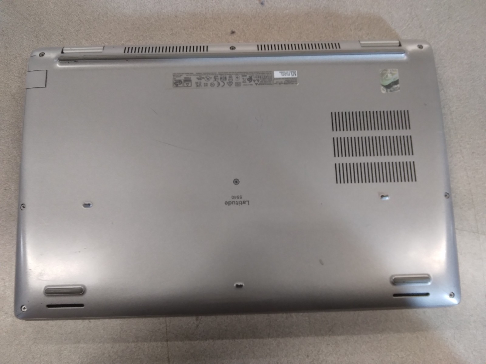 Dell*Latitude*5540*Intel*i7-1355U*256GB*NVMe*16GB*DDR4*Intel*UHD*Graphics*No*OS