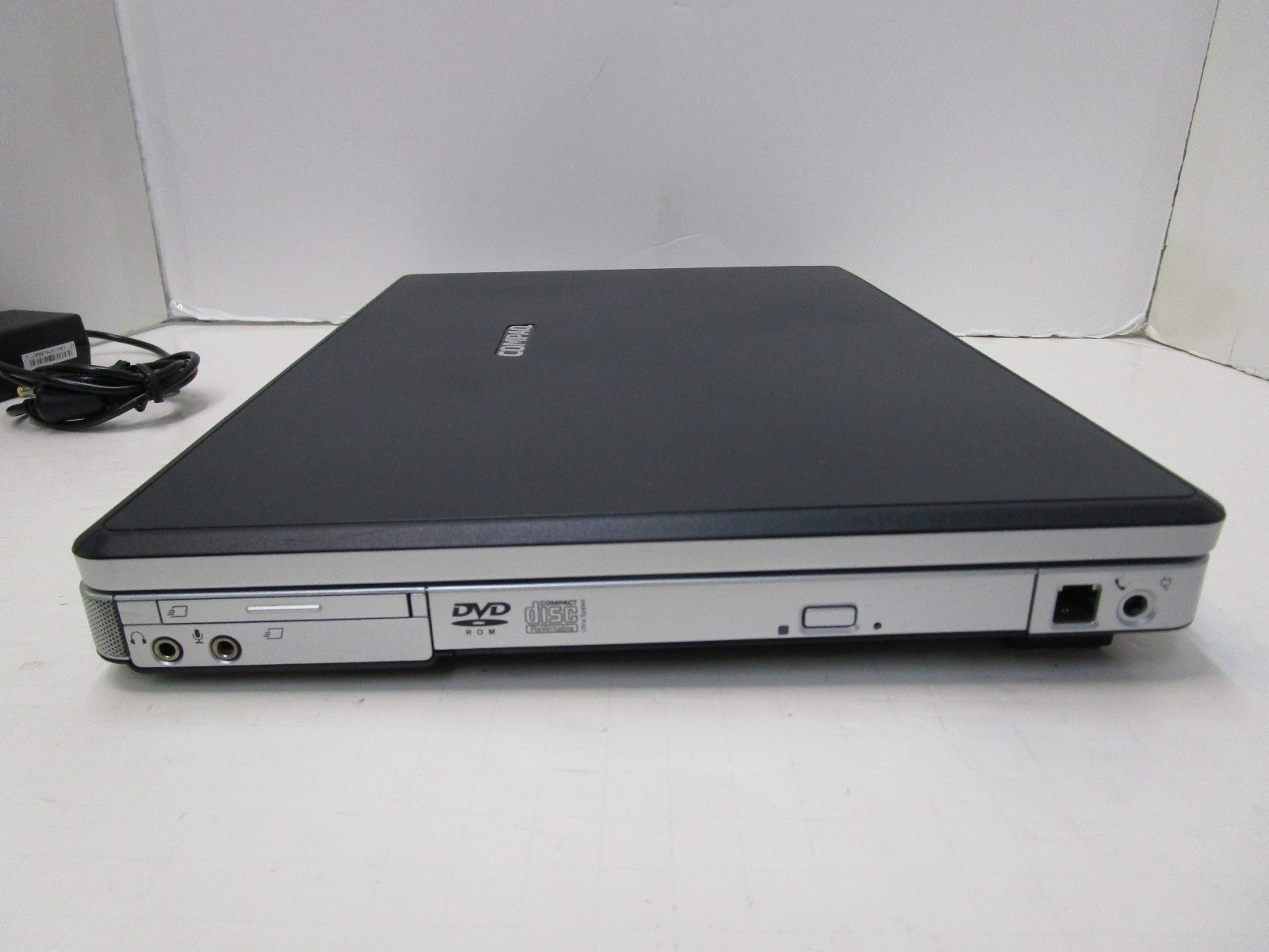 COMPAQ PRESARIO V5000 LAPTOP AMD 3300+ SEMPTRON 2GB RAM NO HDD NO O/S 💻🛠️