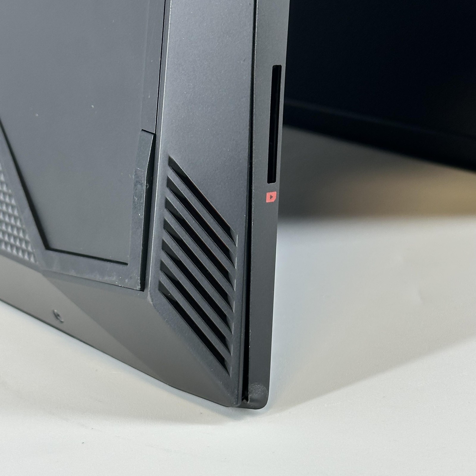 HP Omen 15 FHD i5-9300H 2.40GHz 8GB 1TB HDD GTX 1650 Very Good FRAME GAP