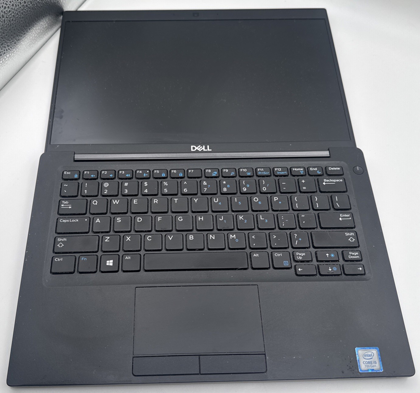 Dell Latitude 7390 13” i5-7300U 2.60GHz 16GB RAM 256GB SSD Bad Keyboard – READ