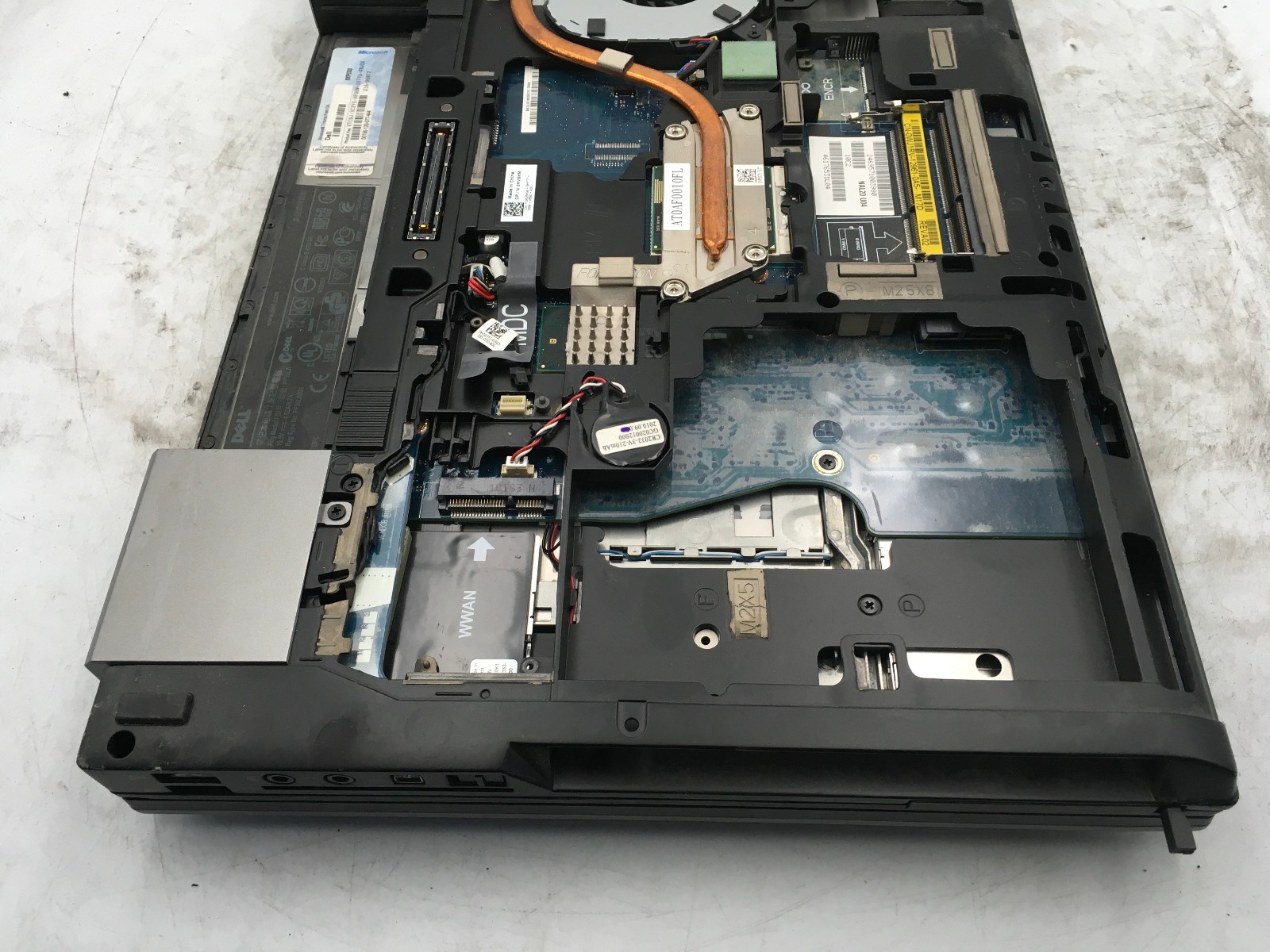 DELL LATITUDE E6510 – BOOTS TO BIOS/LOCKED – INTEL I5 M520 – NO RAM – READ – BB!