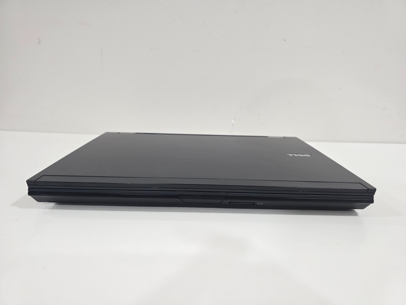 Dell Latitude E6400 Intel Core2 Duo CPU P8700 4GB