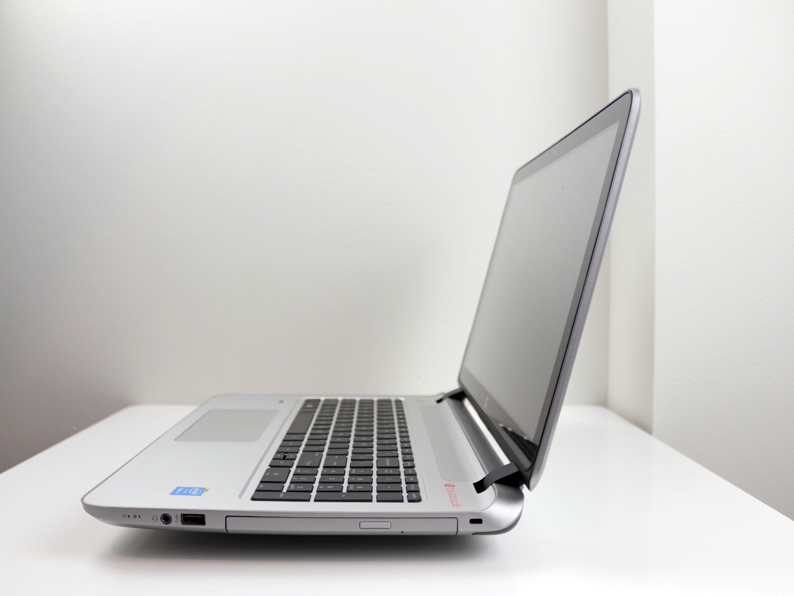 HP ENVY 15-k000 15.6” Full HD Touch Intel Core i7-4710HQ 512GB SSD 8GB RAM