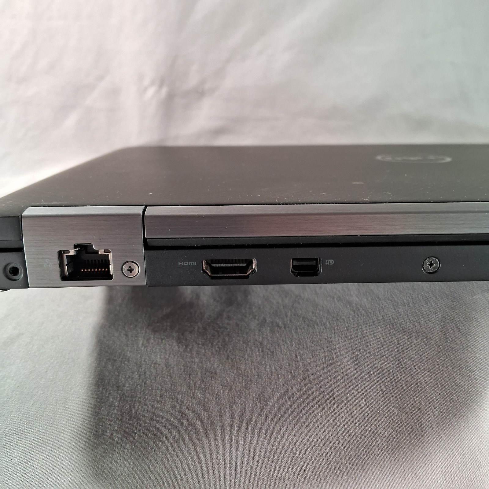 Dell E7470 14 in (512GB SSD, Intel Core i7-6600U, 2.60 GHz, 16 GB) Laptop, Win11