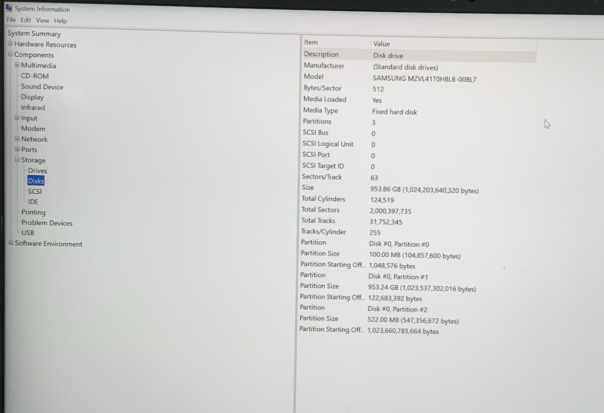 Lenovo ThinkPad P1 Gen 5 Intel Core i7-12700H 32GB DDR5 1TB NVMe RTX A2000 W10P