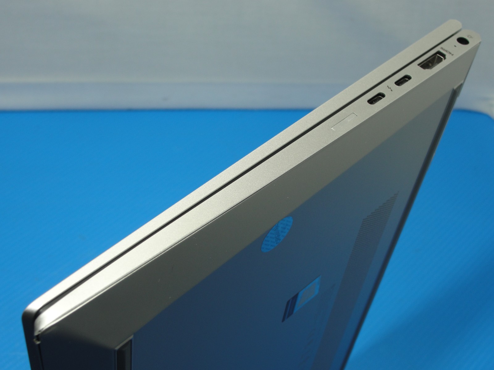 HP EliteBook x360 830 G7 13.3″ FHD Touch i7-10810U 1.1GHz 16GB 512GB W11Pro+PA