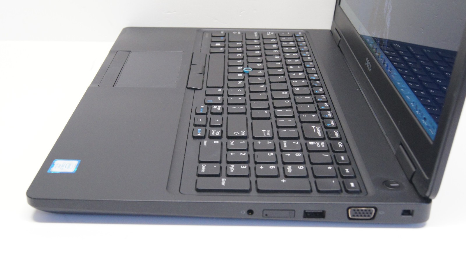 Dell Latitude 5580 FHD TOUCH i7-7820HQ 16GB Ram, 256GB SSD, Nvidia 2GB Win 11 P