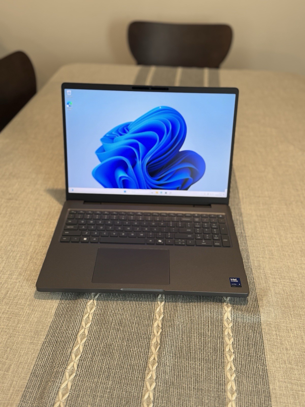 Dell Pro Max 16 Plus–Intel Ultra 9 285HX 64GB RAM RTX PRO 3000 2TB 120Hz