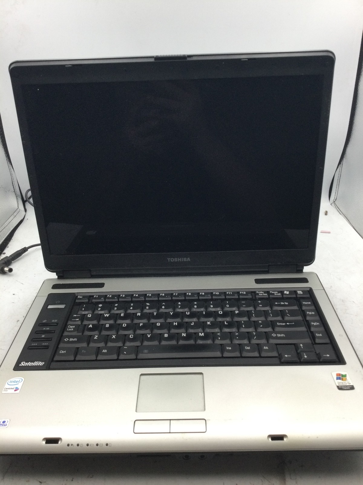 TOSHIBA SATELLITE A105-S4284 – FOR PARTS – INTEL CENTRINO – 1GB RAM – READ – BB!