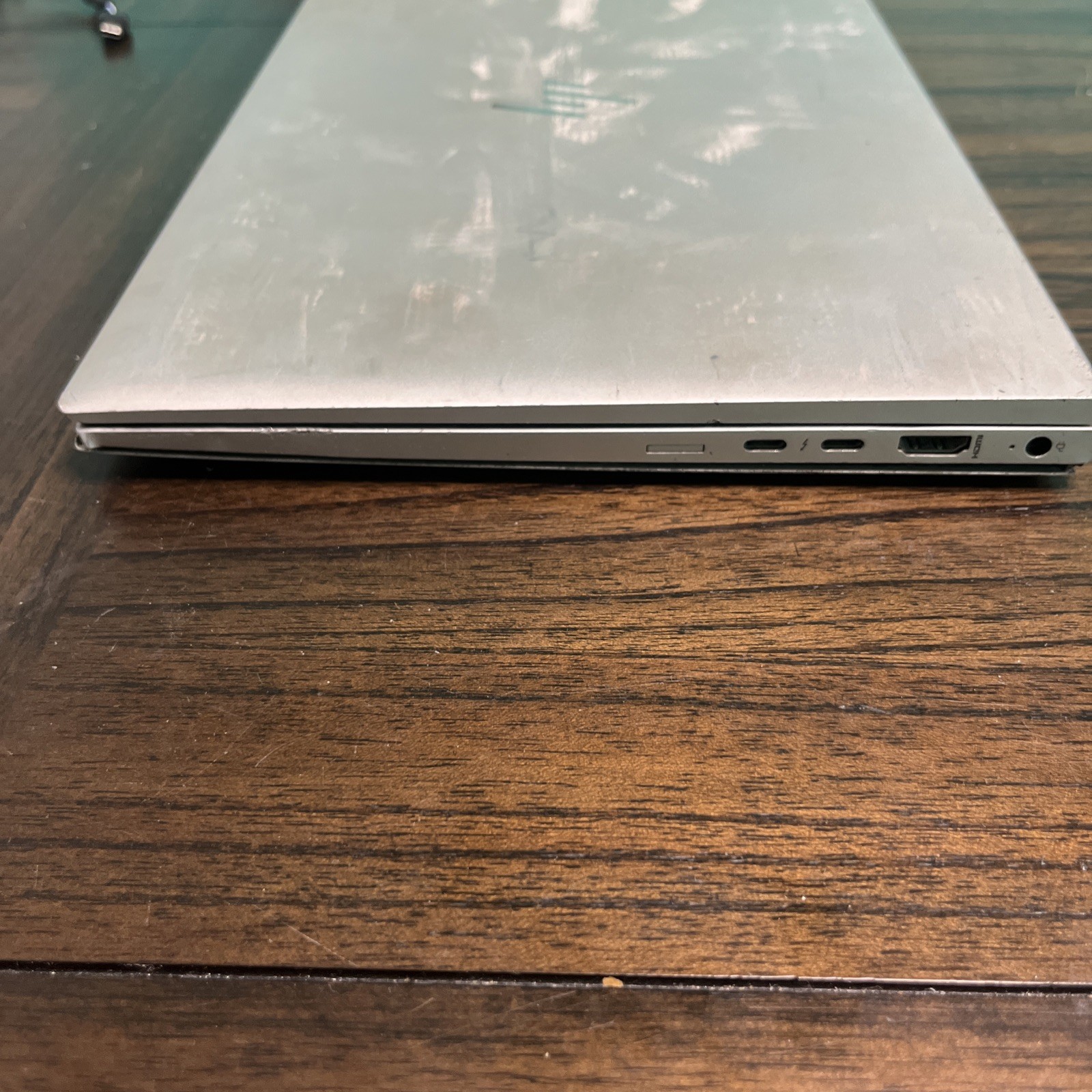 HP EliteBook 840 G7 14″ i7-10610U no ram or drive