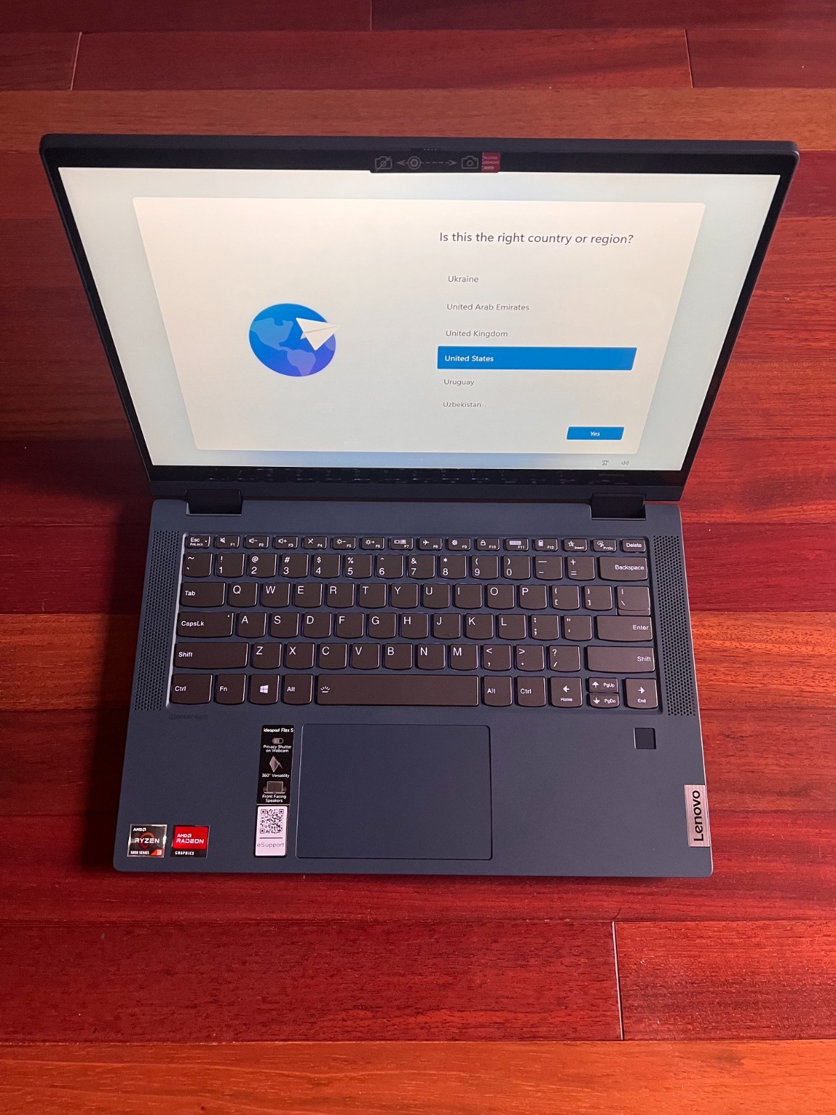 Lenovo 82HU0159US Flex5 14″ FHD Touch Ryzen 3 5300U 4GB RAM 512GB SSD W11H