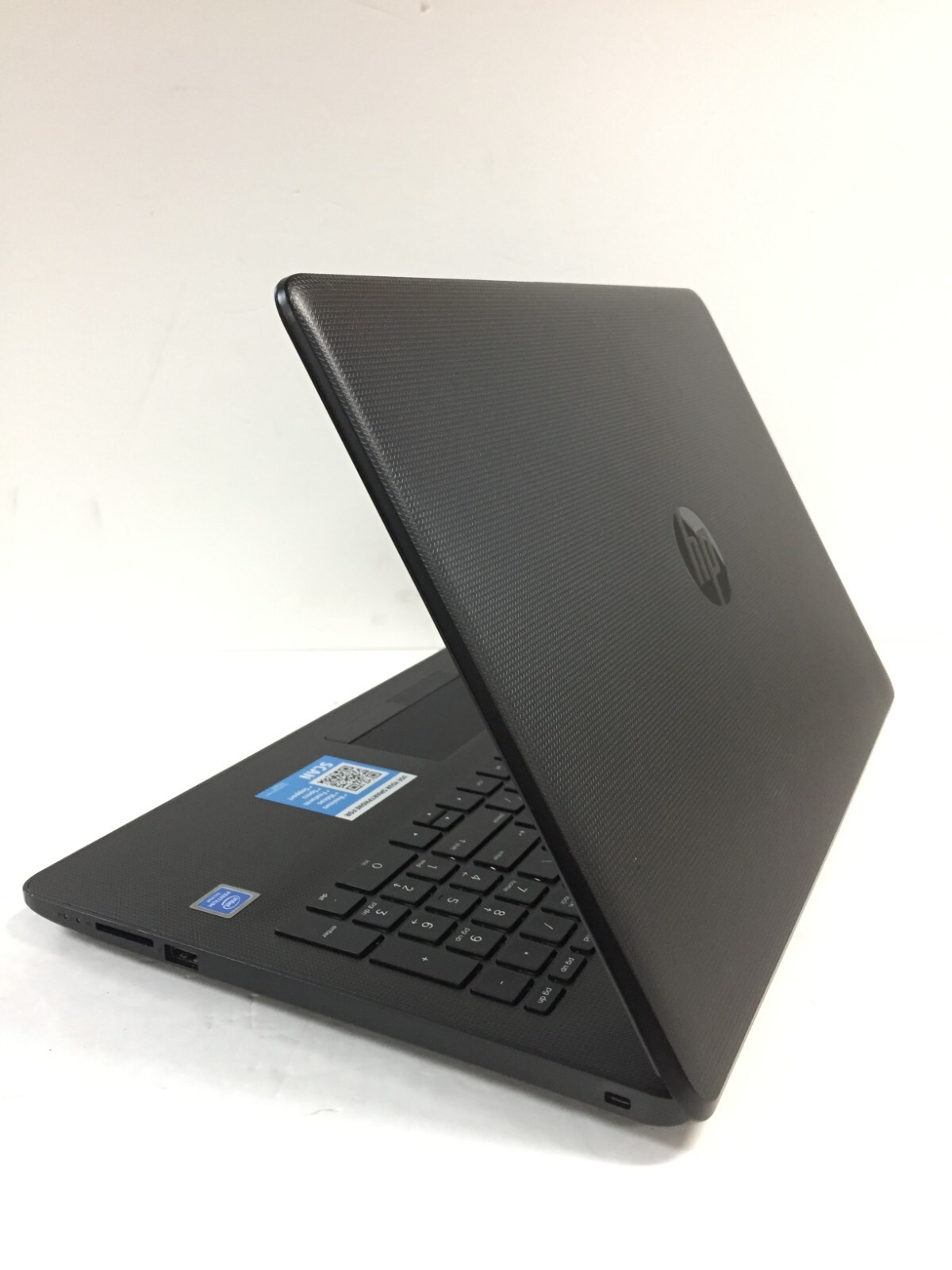 HP 15-bs289wm 4ND16UA Laptop 15.6″ Touchscreen/N5000/8GB RAM/256GB SSD/W10 Black