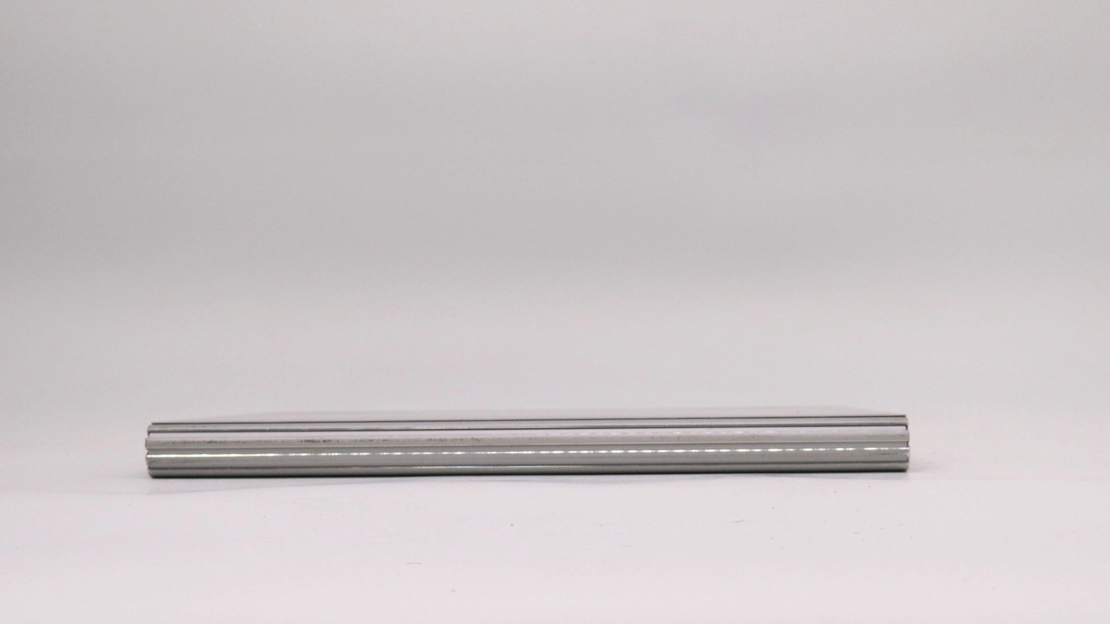 Microsoft Surface Book 13″ i7-6600u 16GB 512GB – Good
