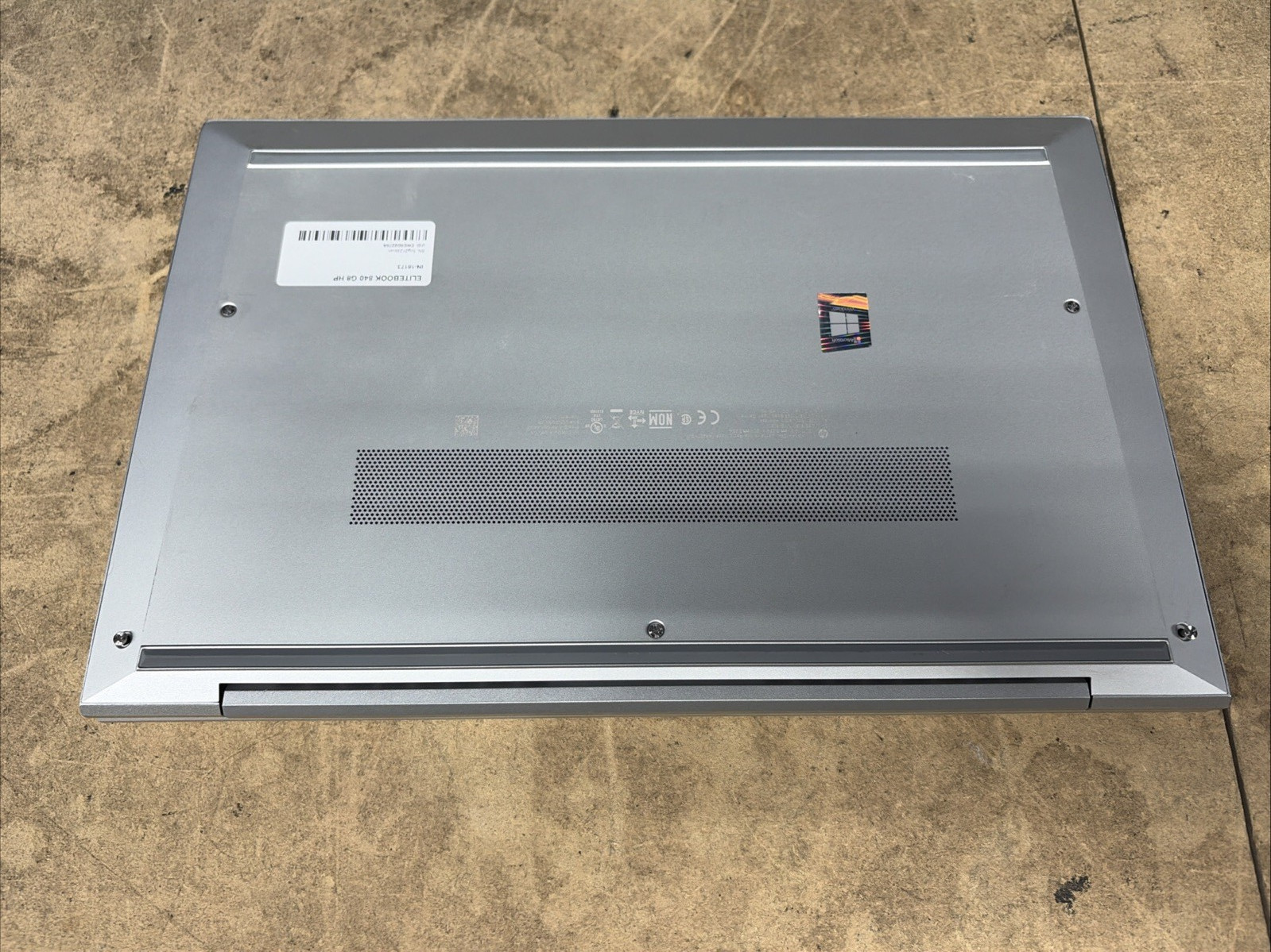 HP EliteBook 840 G8 14″ FHD i5-1145G7 16GB RAM No OS