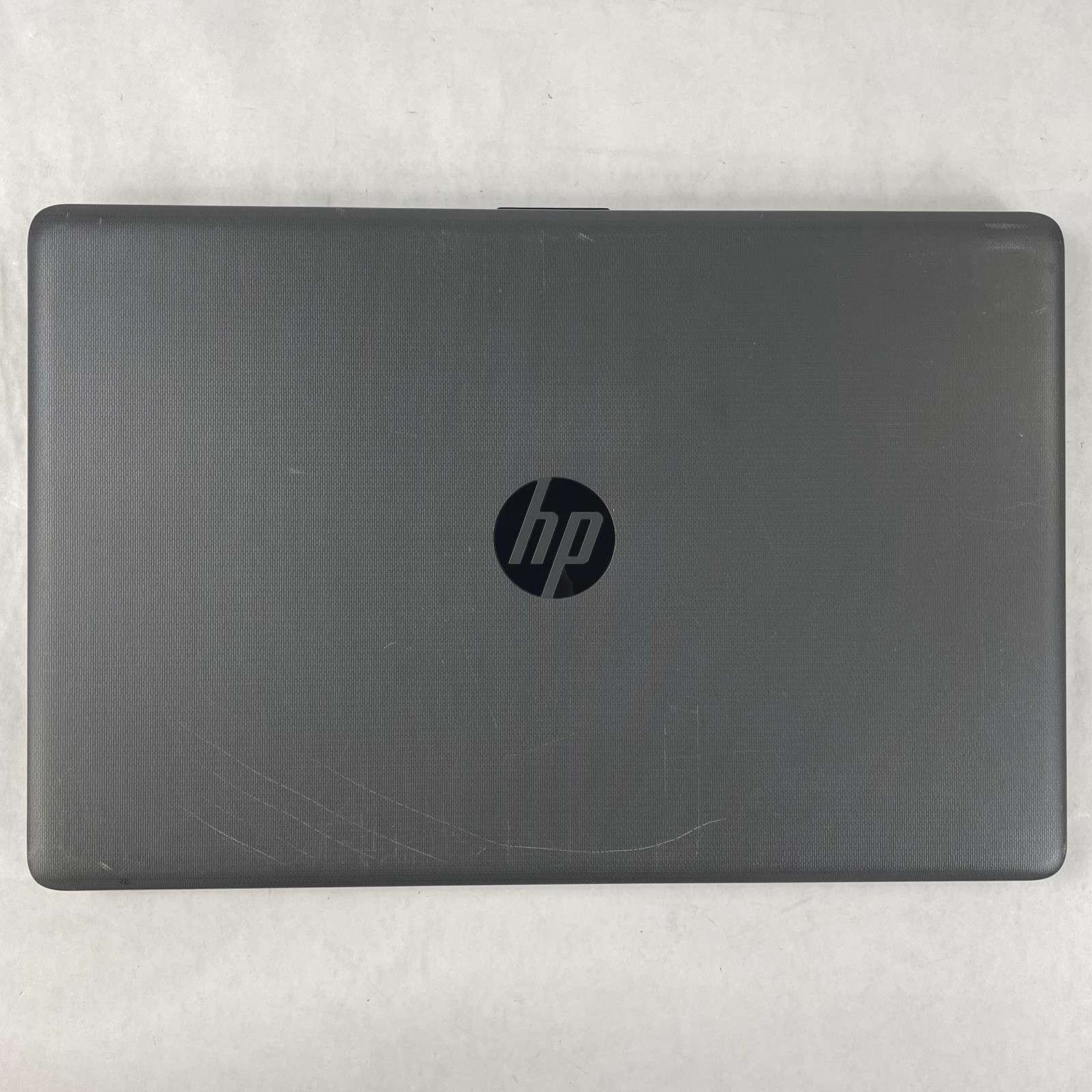 HP 255 G7 15.6″ Ryzen 3 2200U 2.50 GHz 8 GB RAM No SSD/OS/AC – Scratched