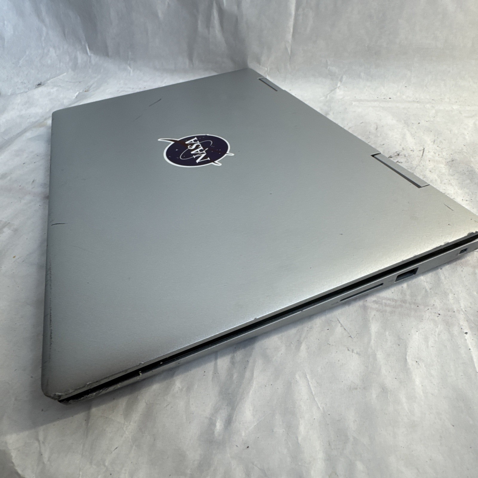 Dell Inspiron 5491 2 In 1 Intel Core i7-10510U @1.80GHz 8GB RAM 500GB SSD W11P
