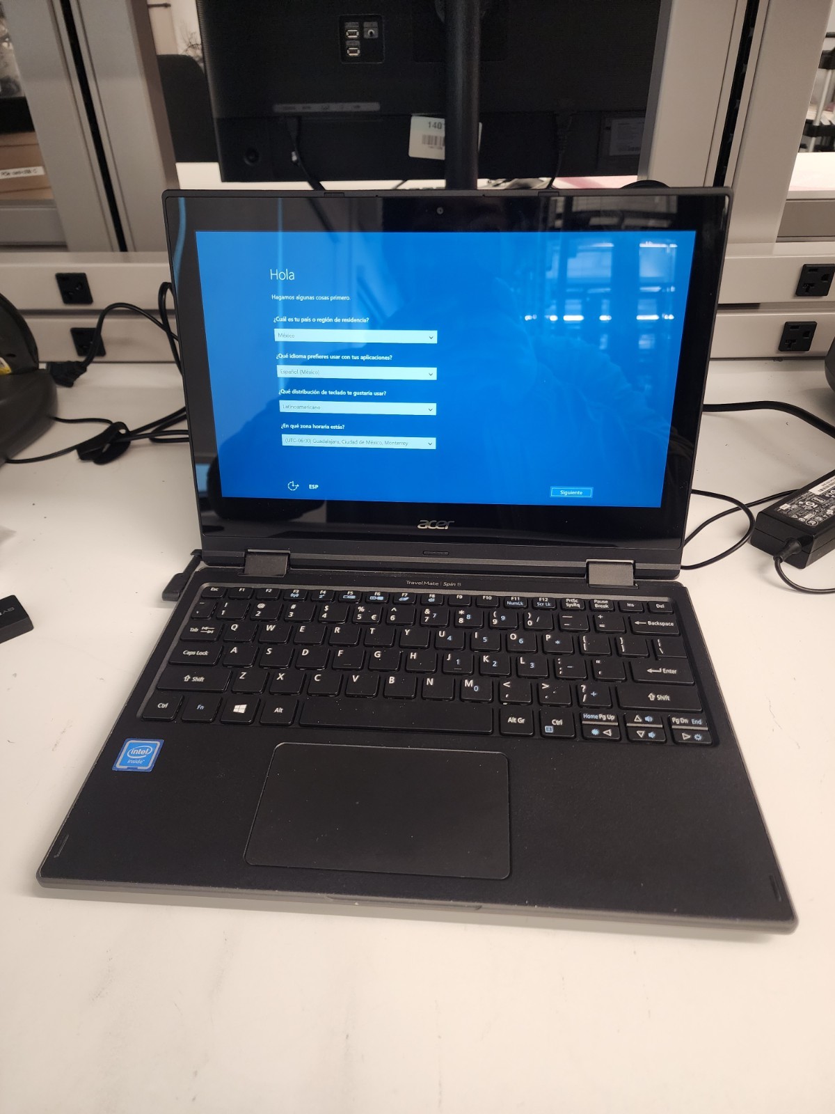 Acer TravelMate Spin B N4100 8GB RAM No Ssd BAD BATT