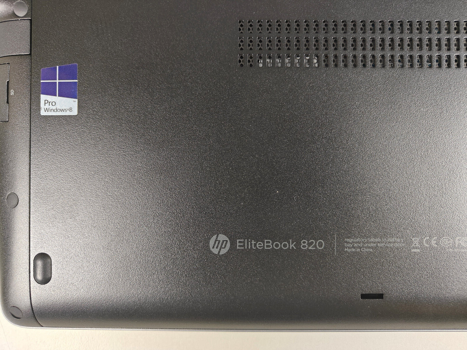HP Elitebook 820 G1 12,5″ i5-4310U, 4GB RAM, 180GB SSD, UMTS, WIN 10 Pro