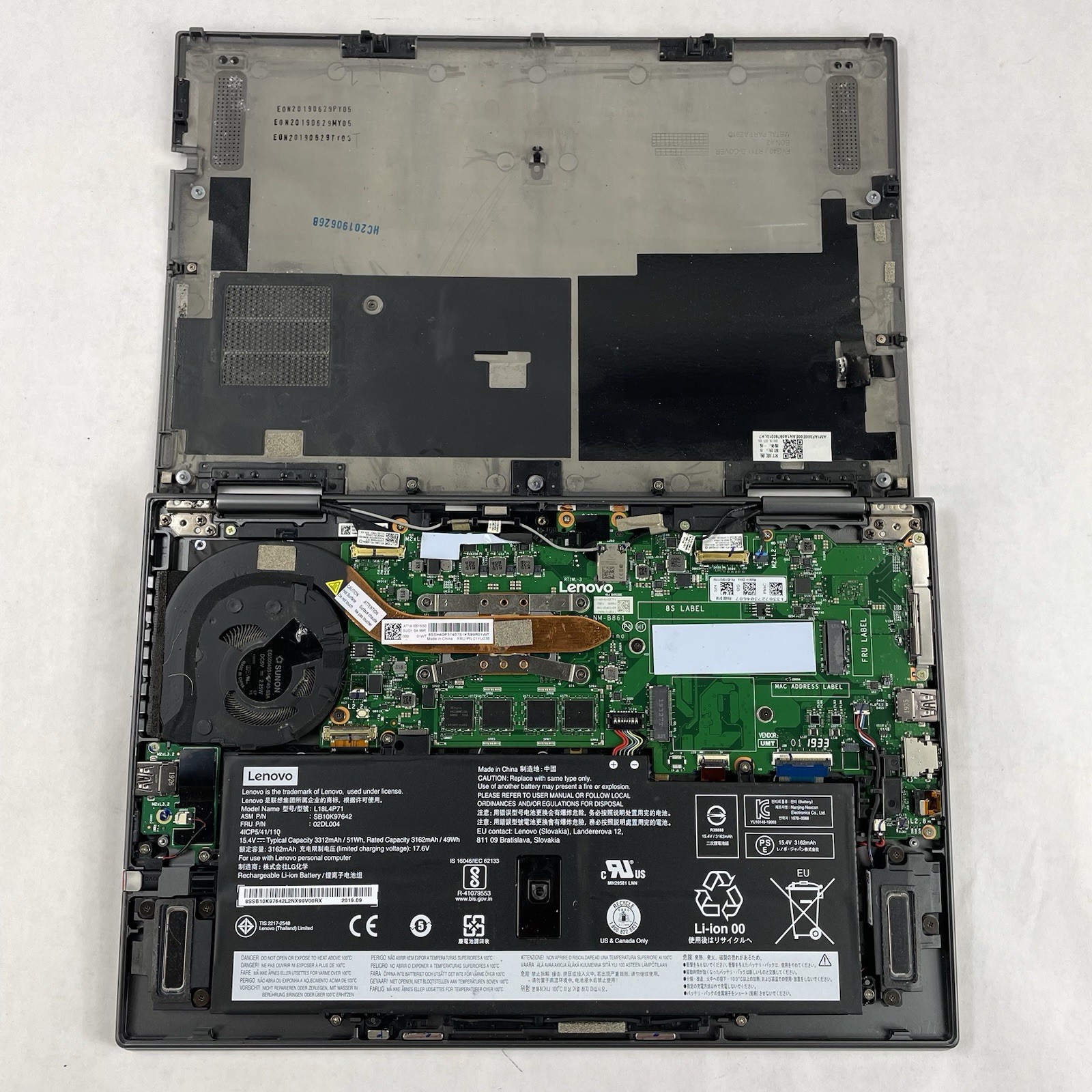 Lenovo ThinkPad X1 Yoga 4Gen 14″ i5-8265U 1.60 GHz 16 GB RAM No SSD/OS/AC