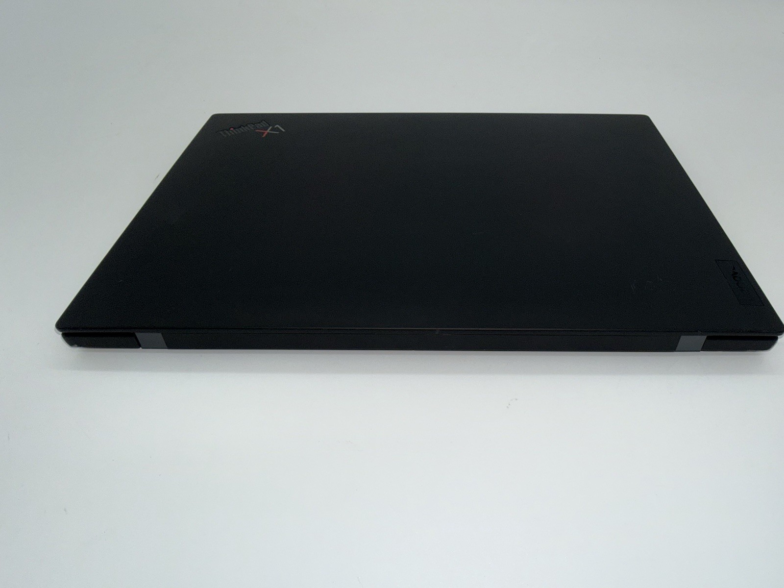 Lenovo ThinkPad X1 Carbon Gen 10 14 FHD+ 2.1 GHz i7-1260P 16GB 512GB SSD Win11P