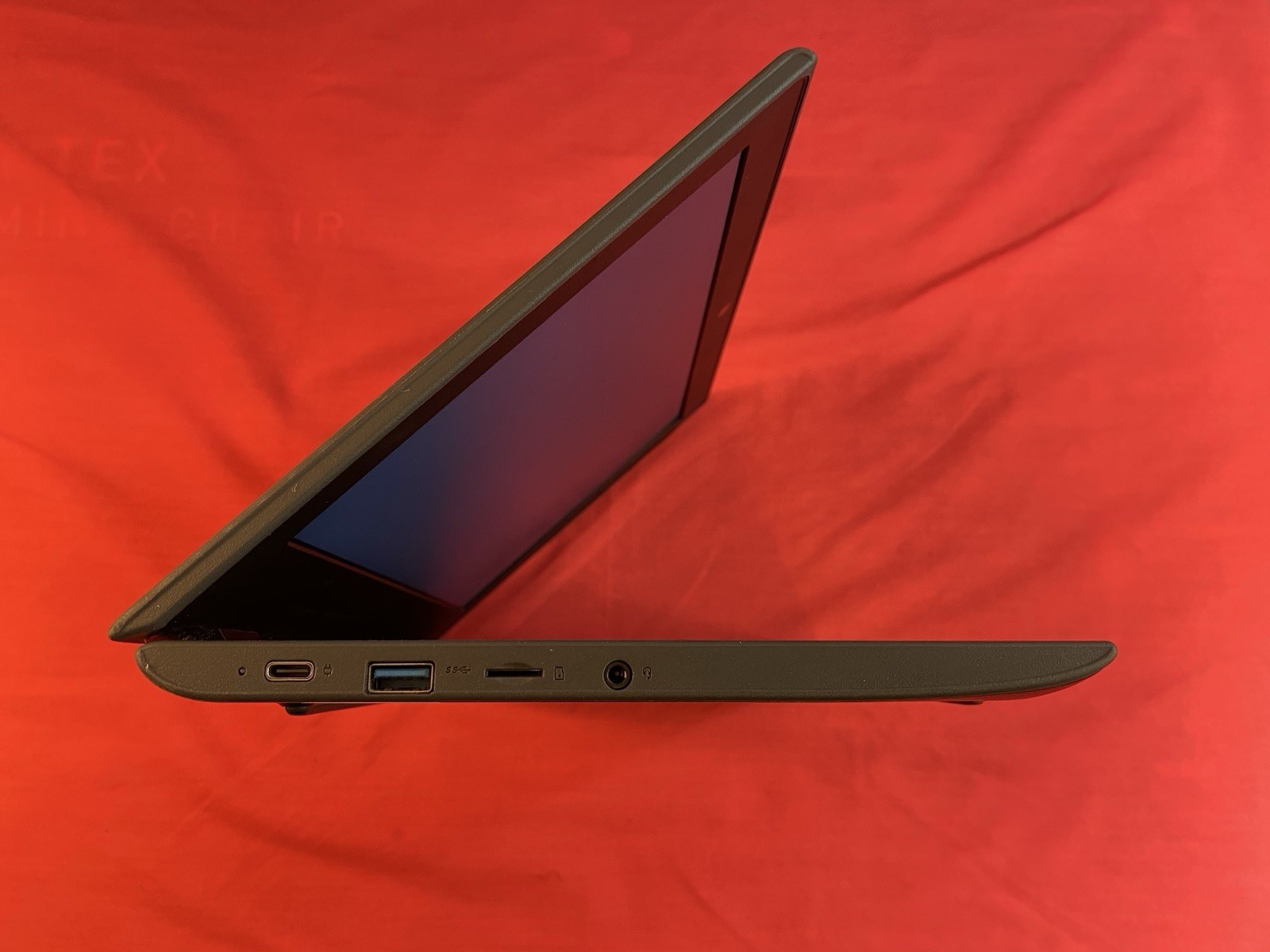 Lenovo (Chromebook) 100e Gen2 82CD0000US 4GB 32GB Wi-Fi NO CHARGER TESTED/FUNC