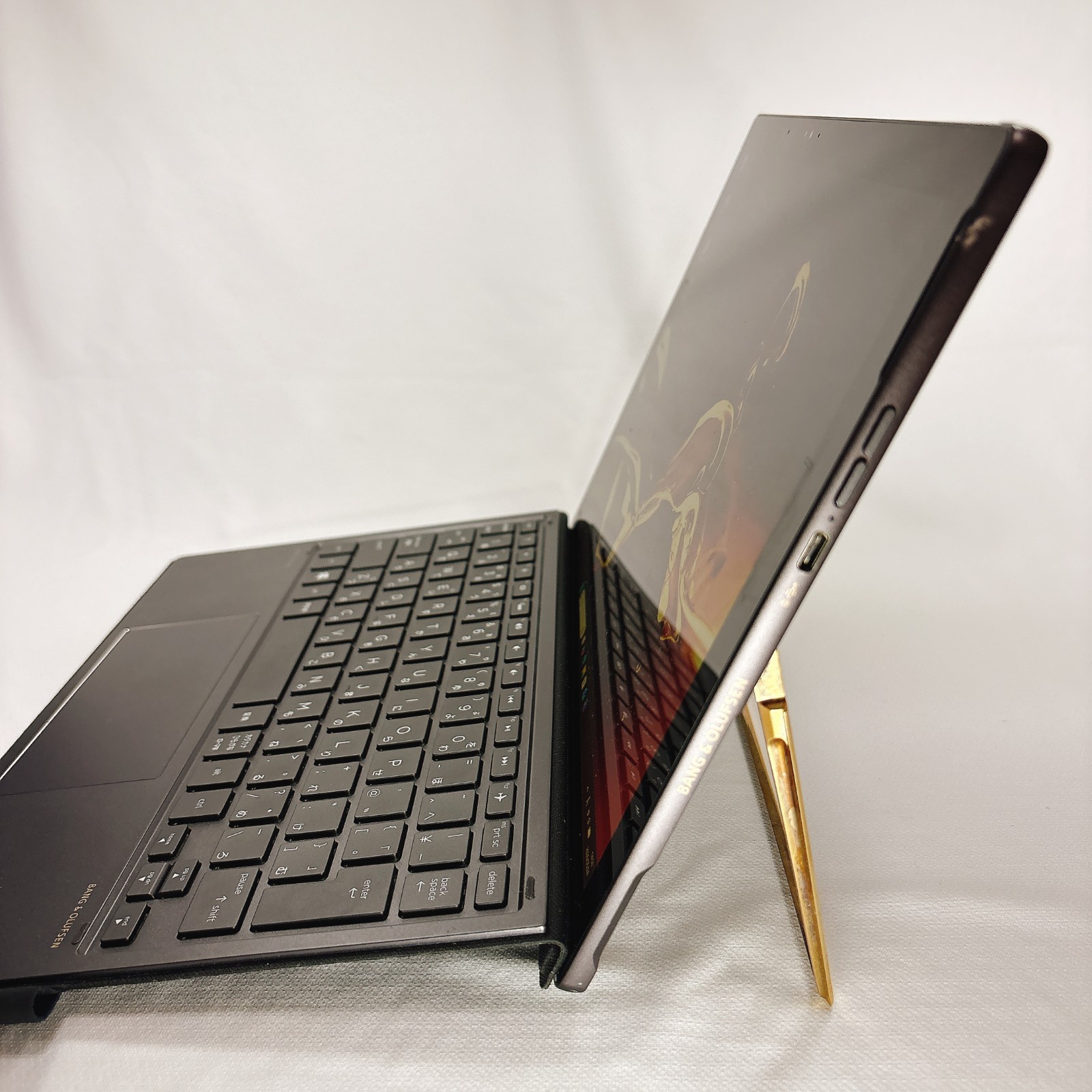 hp spectre x2 detachable 2in1 OLED 12.3in Core i7-7560 16GB RAM 1TB SSD #817