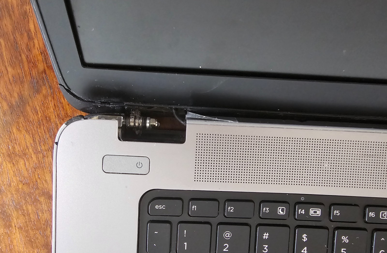 HP Elitebook 850 G1 Intel i5-4300U 8GB 180GB SSD W10 PRO UpToDate damaged Hinge