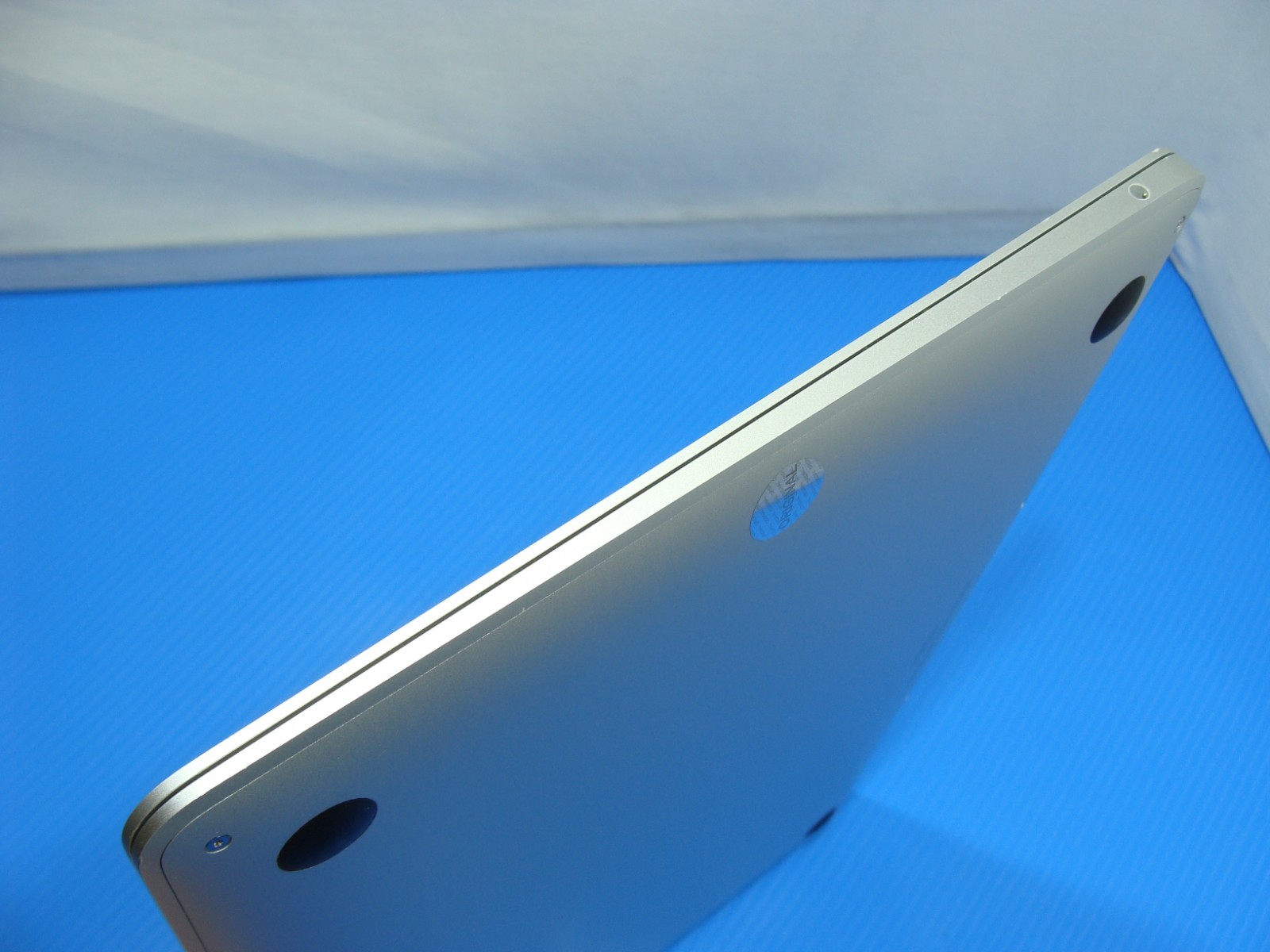 Apple MacBook Air A2337 13.3″ M1 (2020) 8CPU/7GPU 8GB 256GB OS TAHOE +Charger