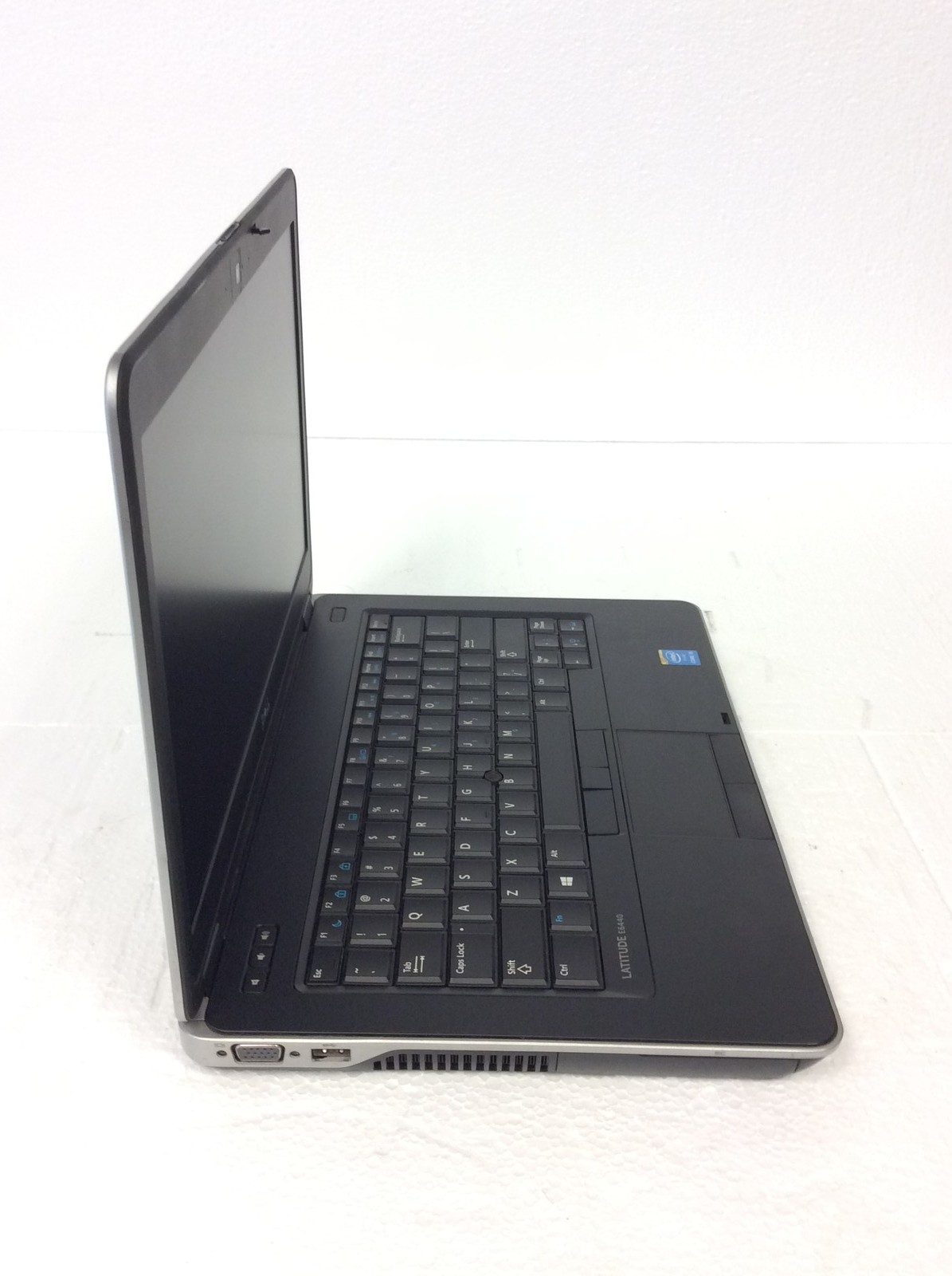Dell latitude E6440 14″ Laptop i5-4310M 2.70Ghz w/ 8Gb DDR3,Dvd-Rw, No HD, READ