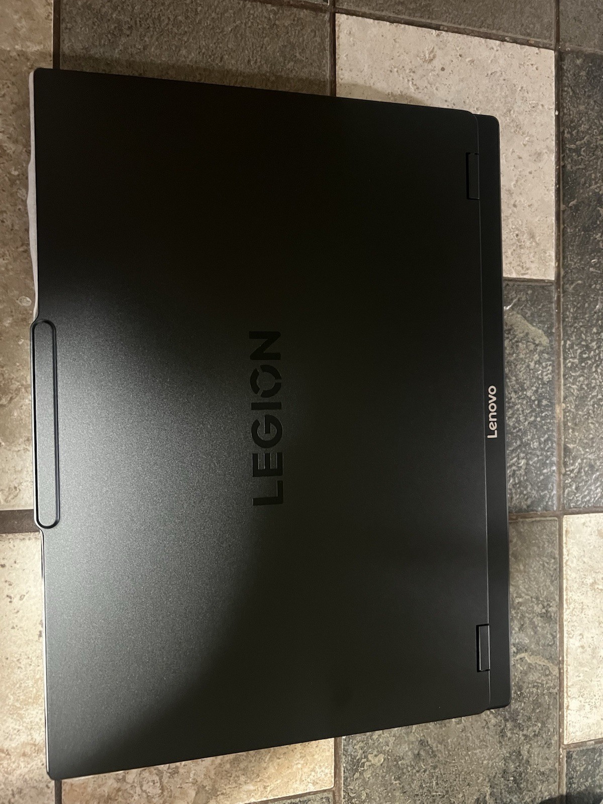 Legion 5 15AKP10 Gaming Laptop AMD Ryzen AI 7 350 W/Radeon 860M Nvidia RTX 5070