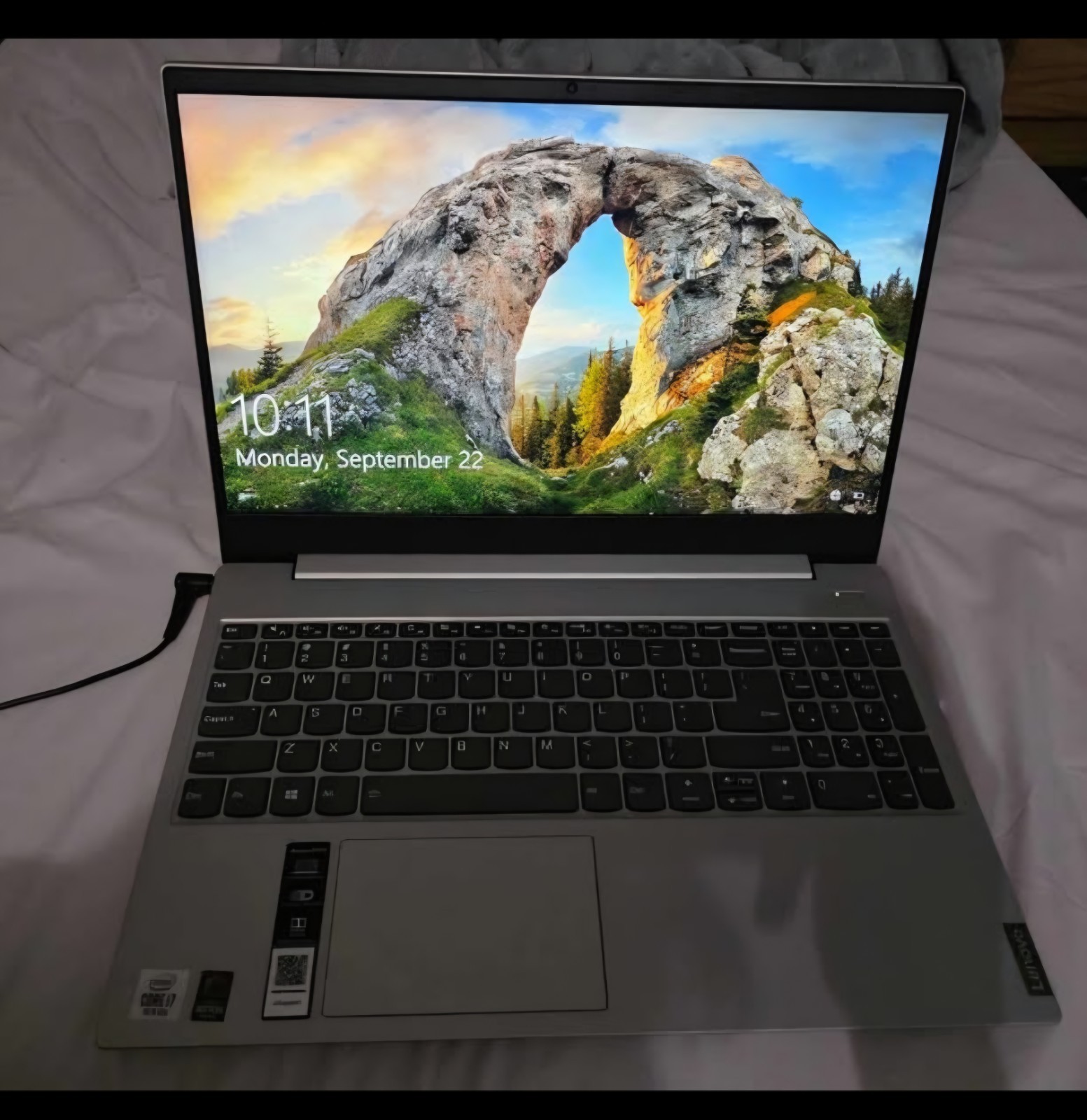 Lenovo IdeaPad S340 15.6″ 256GB SSD Intel Core i7 10th Gen (1.30 – 3.90 GHz) 8GB