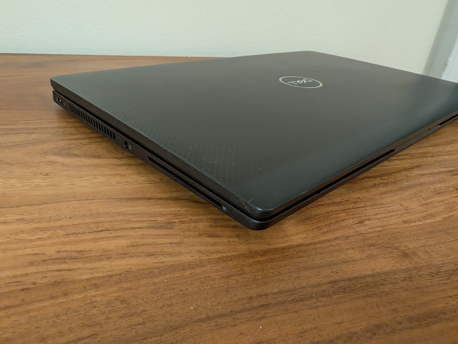 Dell Latitude 7420 14″ (Intel Core i7-1185G7 16GB RAM, 512GB SSD) PLEASE READ