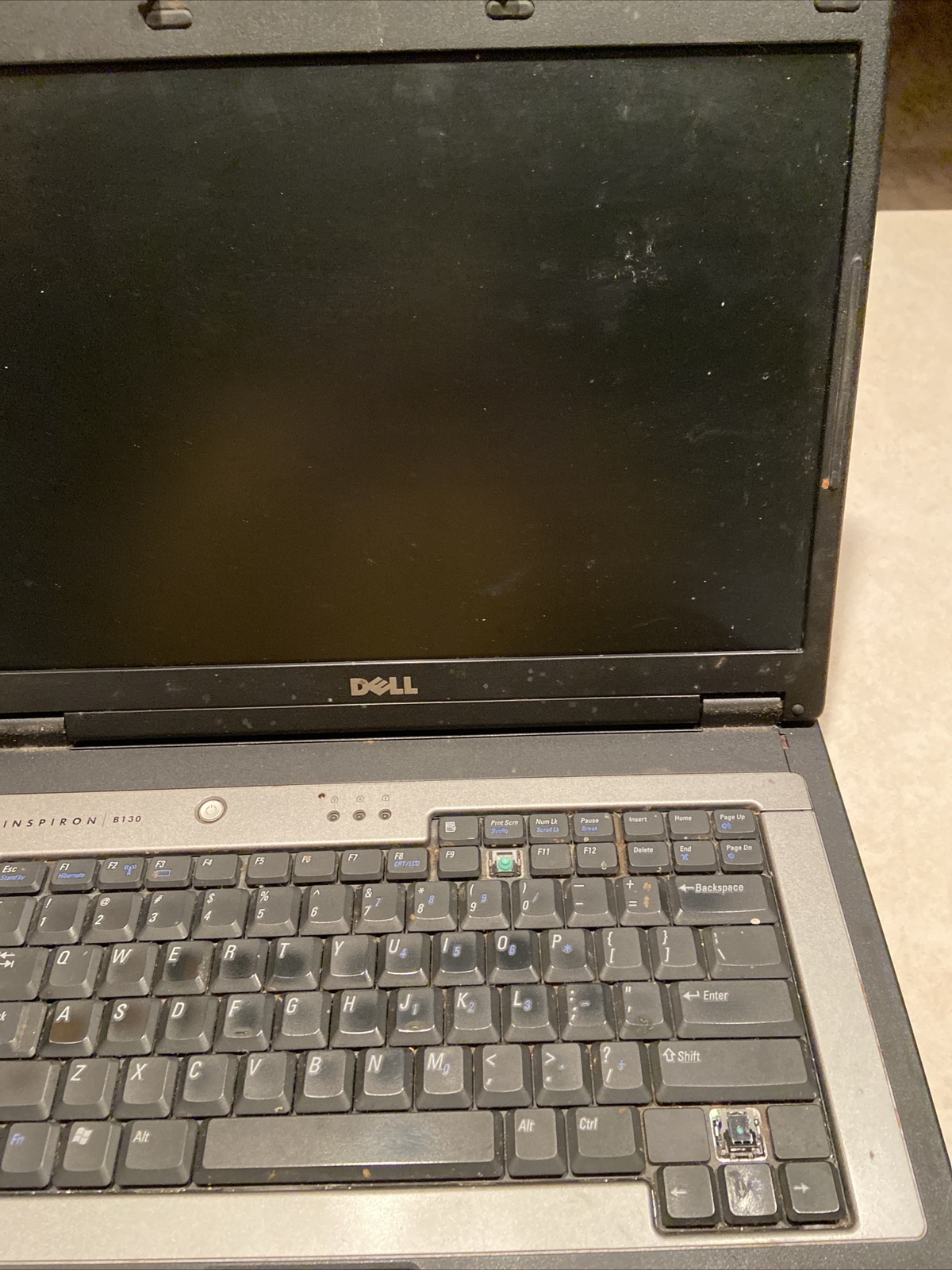 DELL INSPIRION B130 WINDOWS XP INTEL PP21L LAPTOP COMPUTER NEEDS REPAIR / PARTS