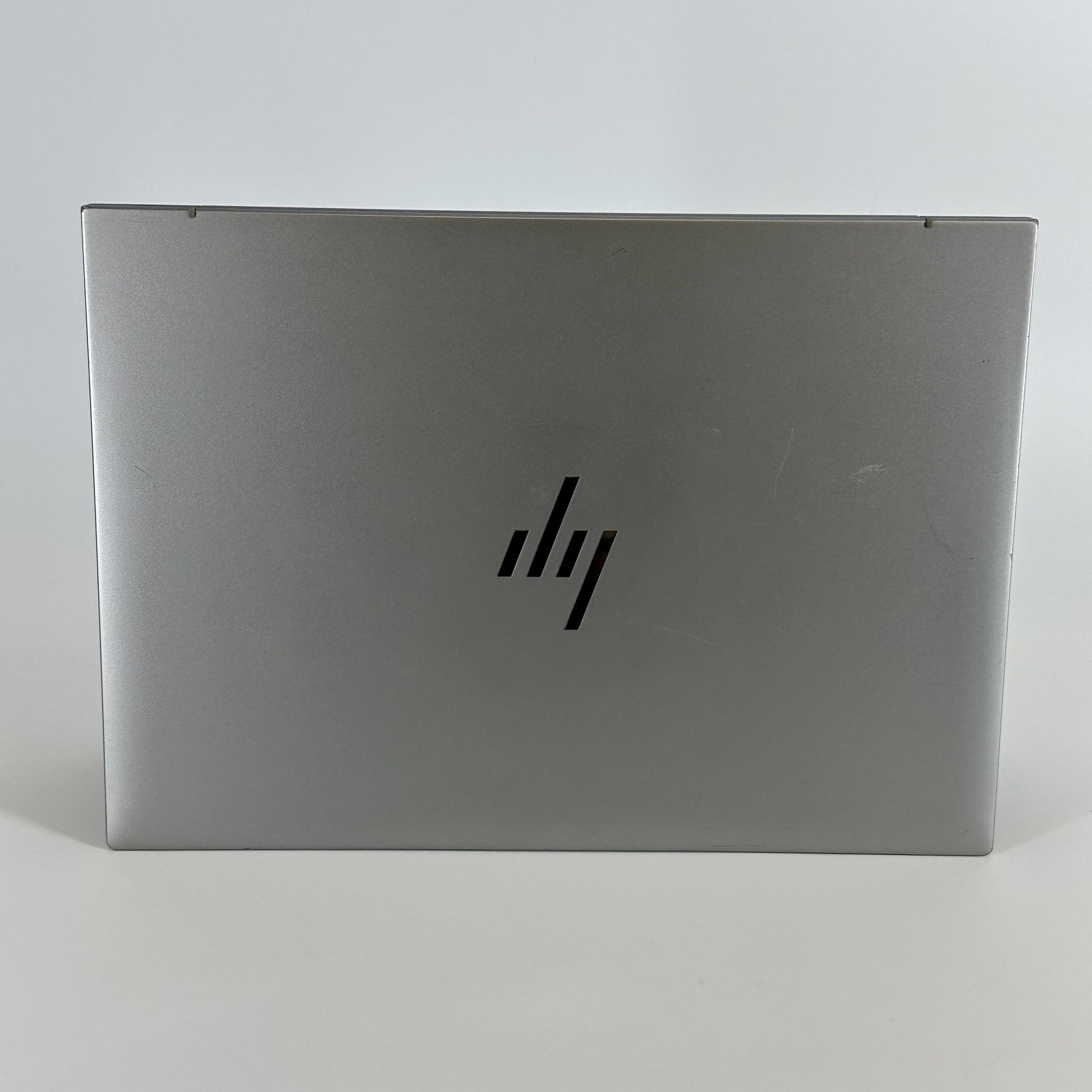 HP ZBook Firefly 14 G10 FHD+ 1.9 GHz i7-1370P 16GB 512GB SSD Good – BEZEL SPLIT