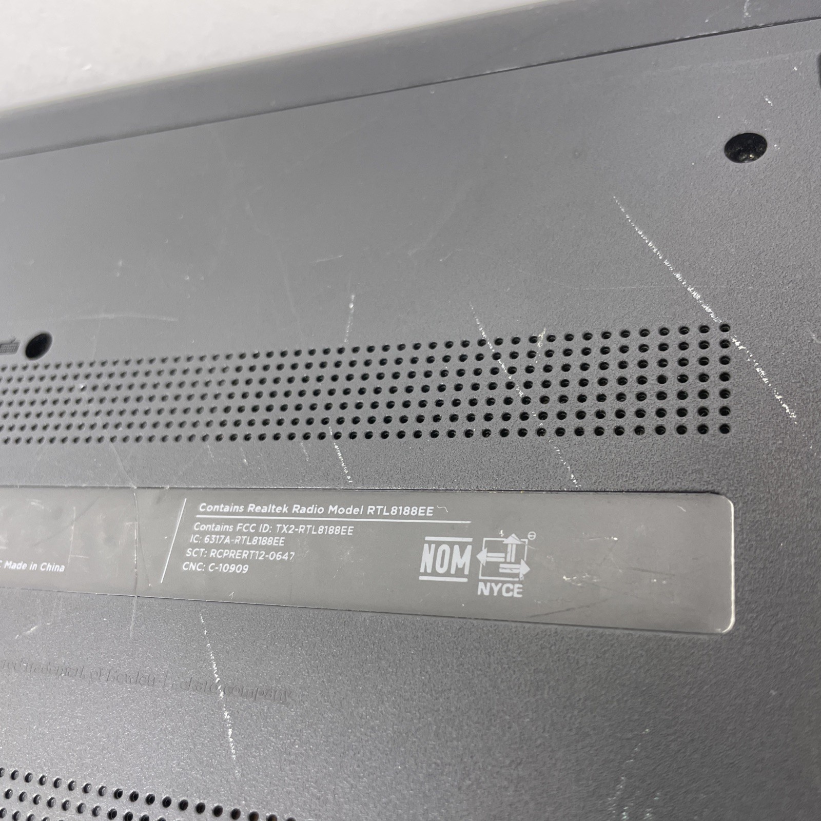 HP Laptop 15-F009WM 15.6″ AMD E1-2100 1.0GHz 4GB RAM 500GB HDD – BAD BATTERY