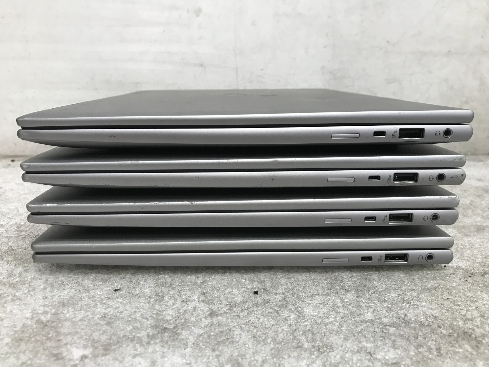 Lot of 4 / HP ZBook Firefly 14 G11 /Core Ultra 5 135H 1.7GHz / 16GB RAM / No SSD