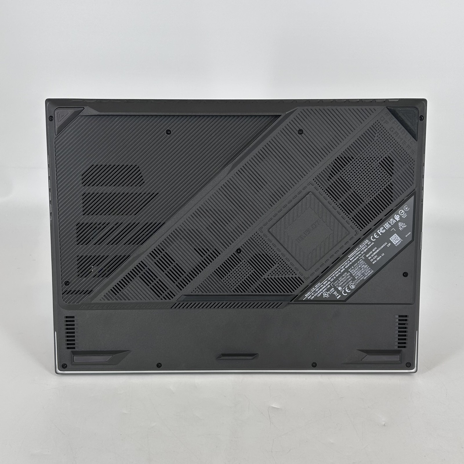 Asus ROG Strix G16 G614 165Hz FHD+ 2.6 GHz i7-13650HX 32GB 1TB/1TB RTX 4060