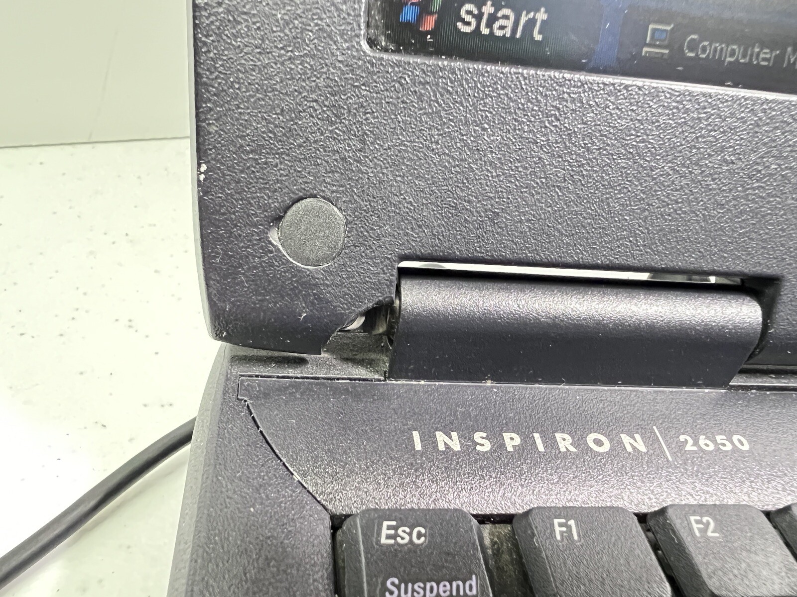 Dell Inspiron 2650 Pentium 4-M 1.8GHz 384MB Ram 30GB HDD 2002 Vintage Laptop