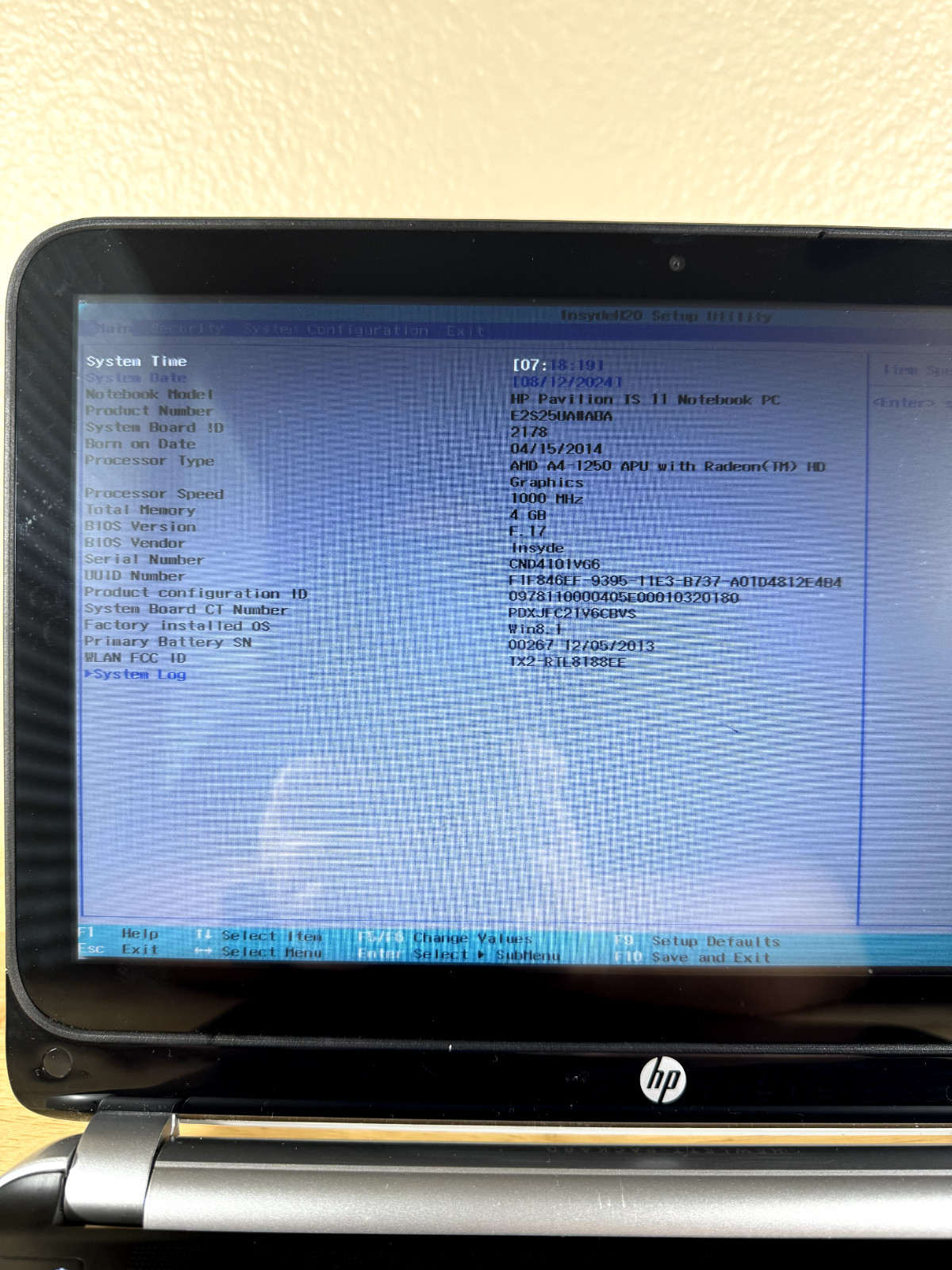 HP Pavilion TS11 AMD A4-1250 APU W/ Radeon HD 4GB RAM/ 11.5″ Touchscreen